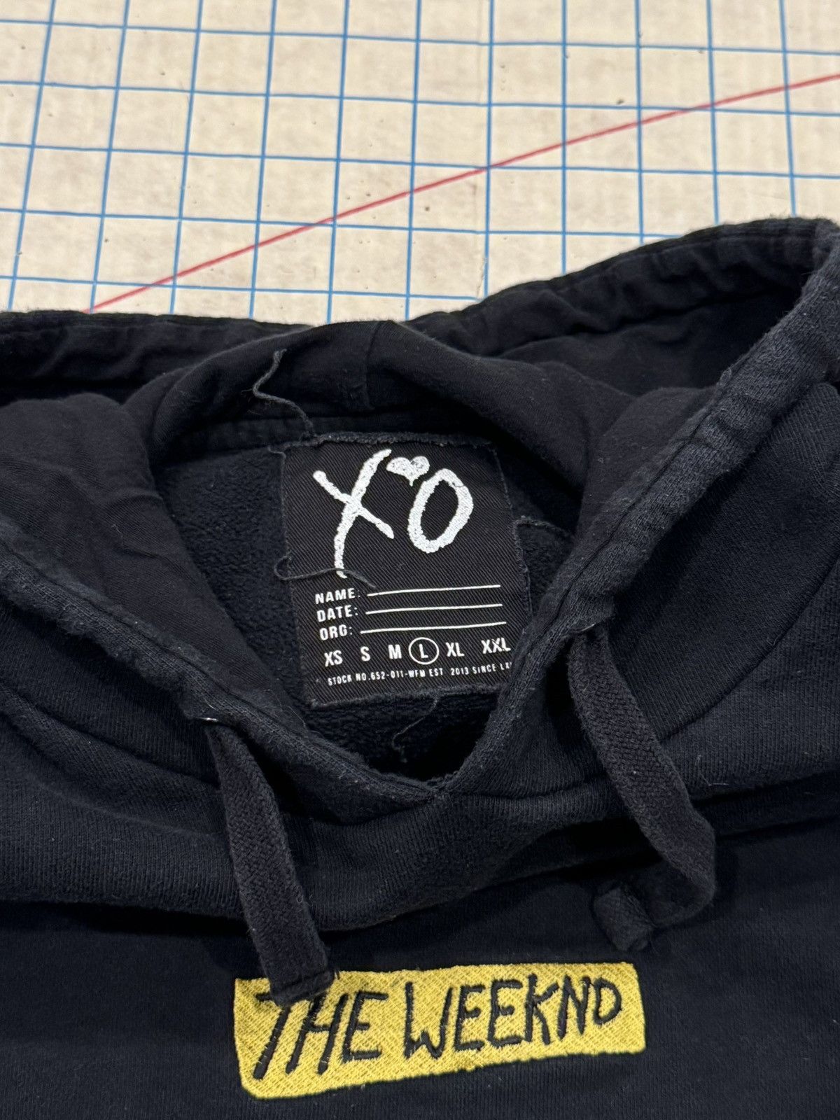 XO XO The Weeknd Pull Over Hoodie Big Back Graphic Large Size US L / EU 52-54 / 3 - 7 Thumbnail