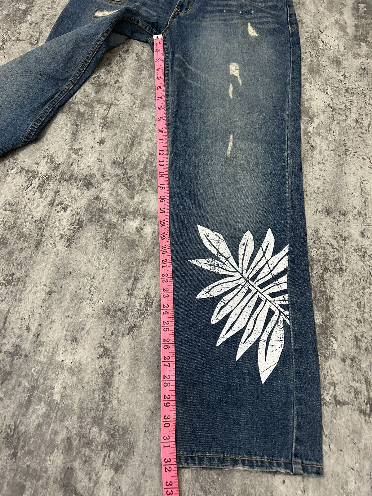 Body Glove × If Six Was Nine × Japanese Brand Japanese Brand Body Glove Distressed leaf Jeans Size US 32 / EU 48 - 19 Thumbnail