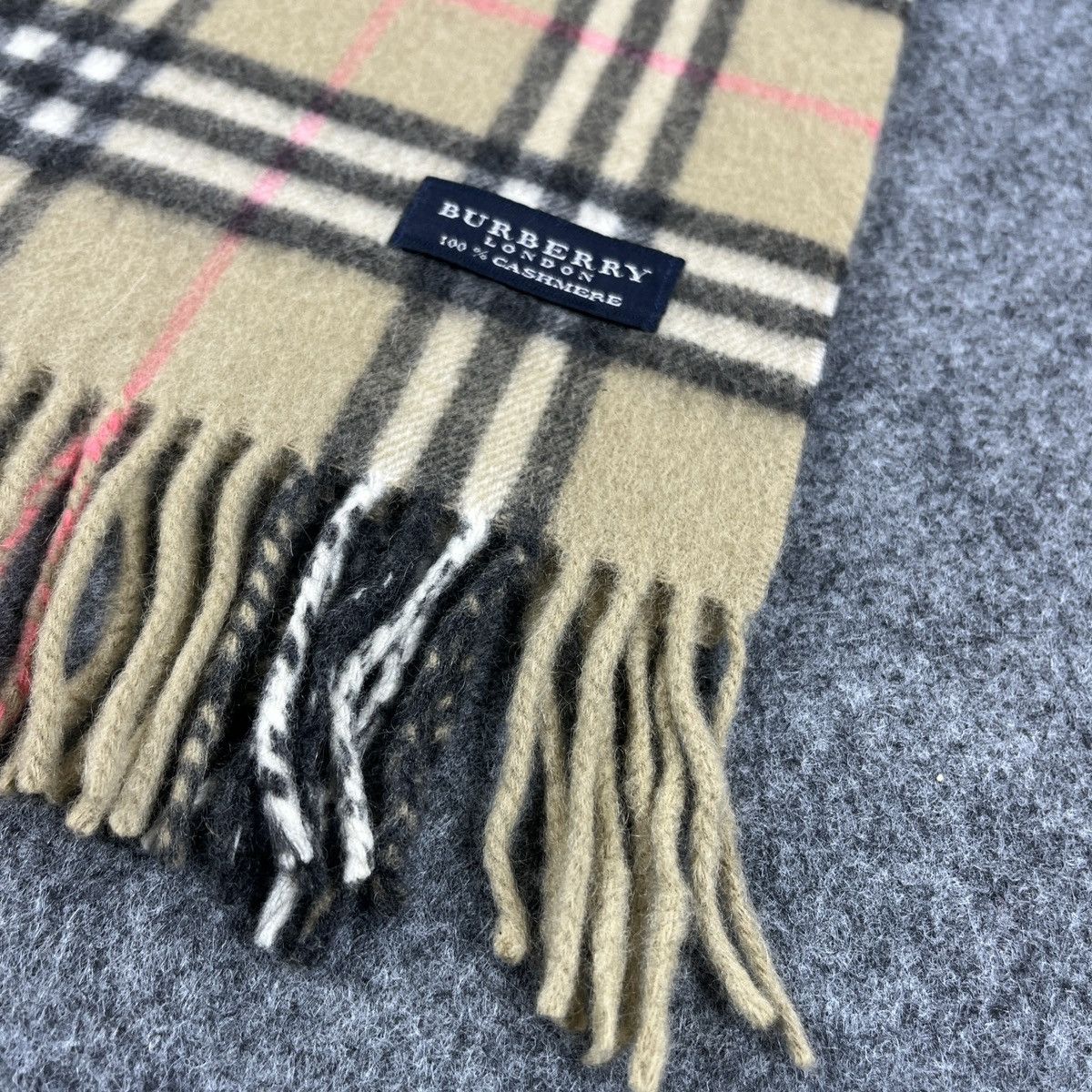 Burberry Burberry Scarf / Muffler / Neckwear T1110 Size ONE SIZE - 10 Thumbnail