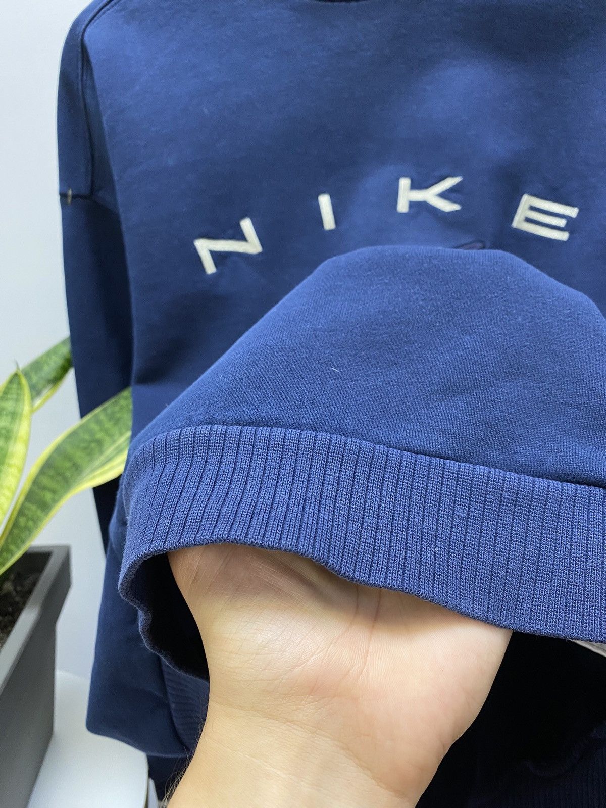 Vintage Y2K Nike 90s Big Center Logo Swoosh Sweatshirt Size US L / EU 52-54 / 3 - 10 Thumbnail
