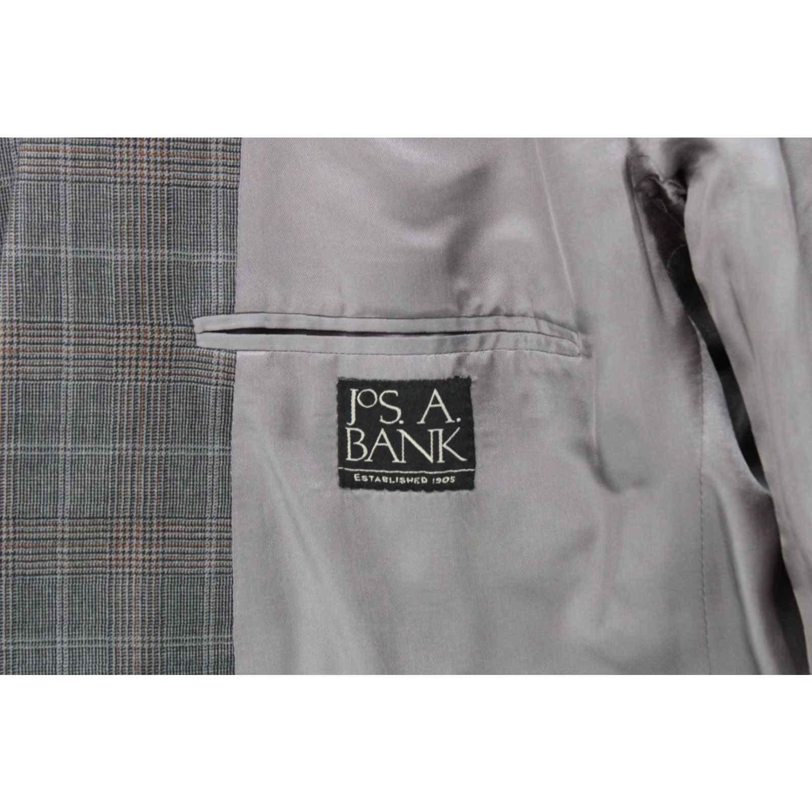 Jos. A. Bank Jos A Bank Wool Suit Jacket 46L Gray Windowpane Plaid Houndstooth Regencycore 46 Wool Jacket Suit Jos. A. Bank Notch Lapel Notch Notch? Size 46R - 6 Thumbnail