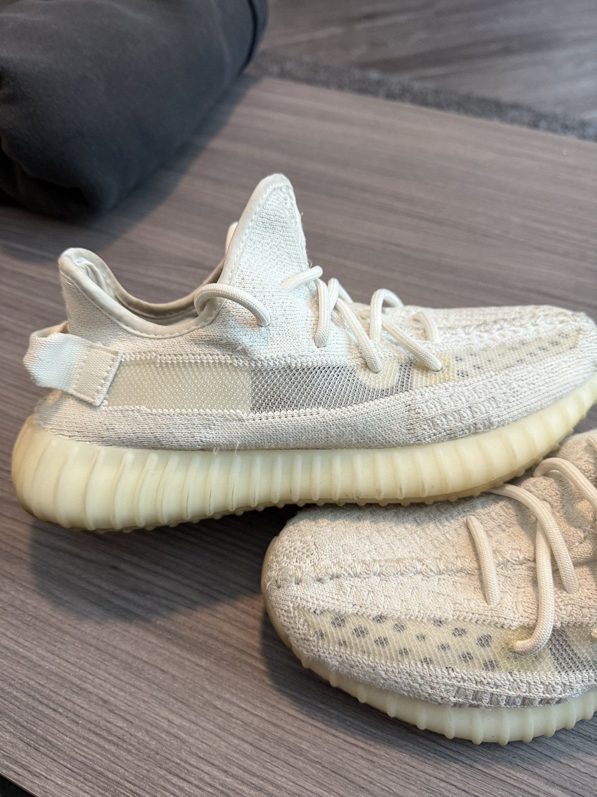 Yeezy adidas Yeezy Boost 350 V2 Size US 7 / EU 40 - 2 Thumbnail