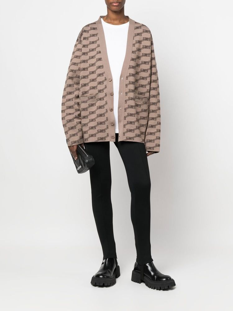 Balenciaga o1s1wg111124 V-Neck Cardigan in Beige/Brown Size US M / EU 48-50 / 2 - 3 Thumbnail