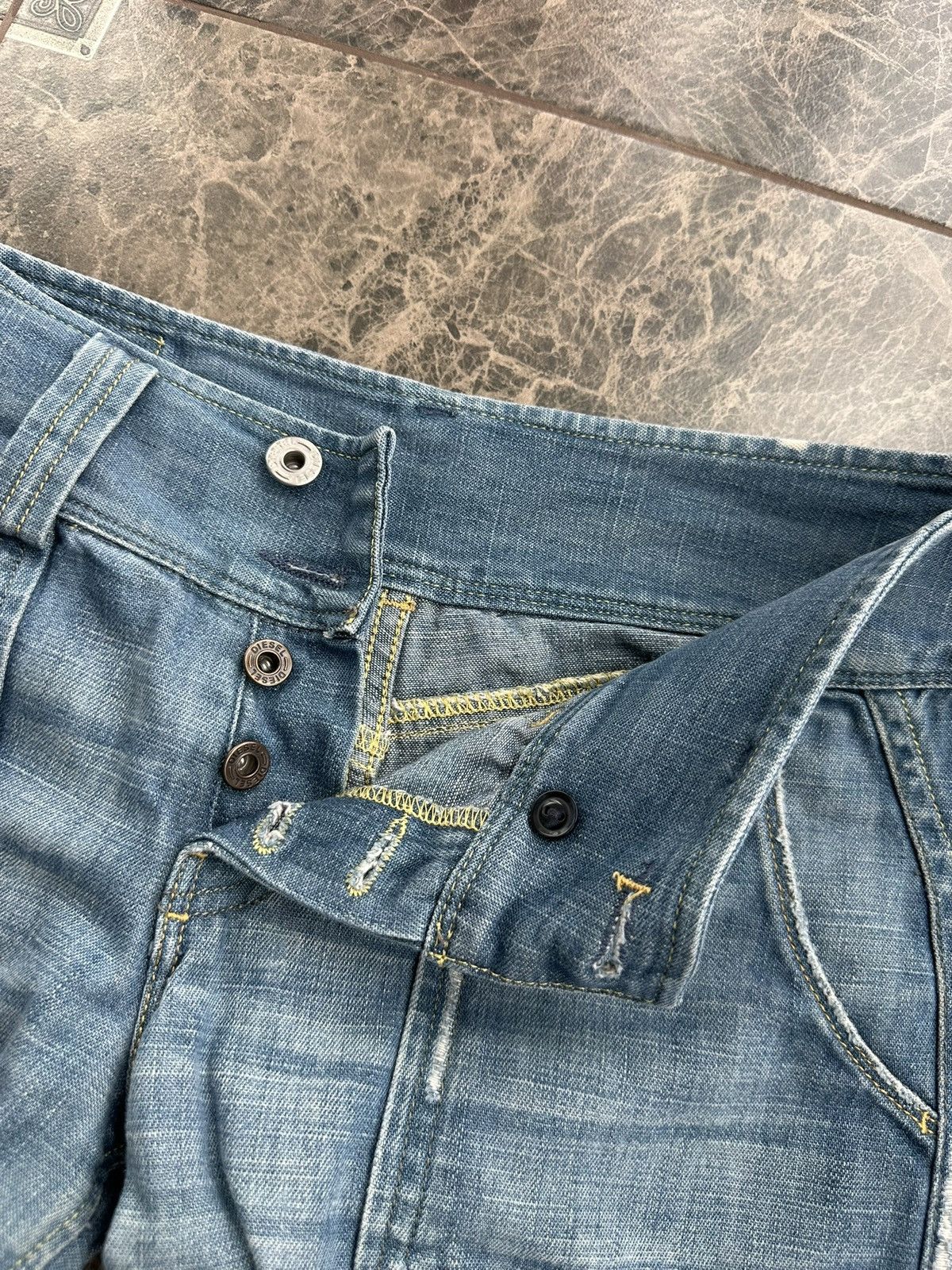 Diesel Vintage Diesel Woman 00s Flared Y2K Jeans Size 30" / US 8 / IT 44 - 11 Thumbnail