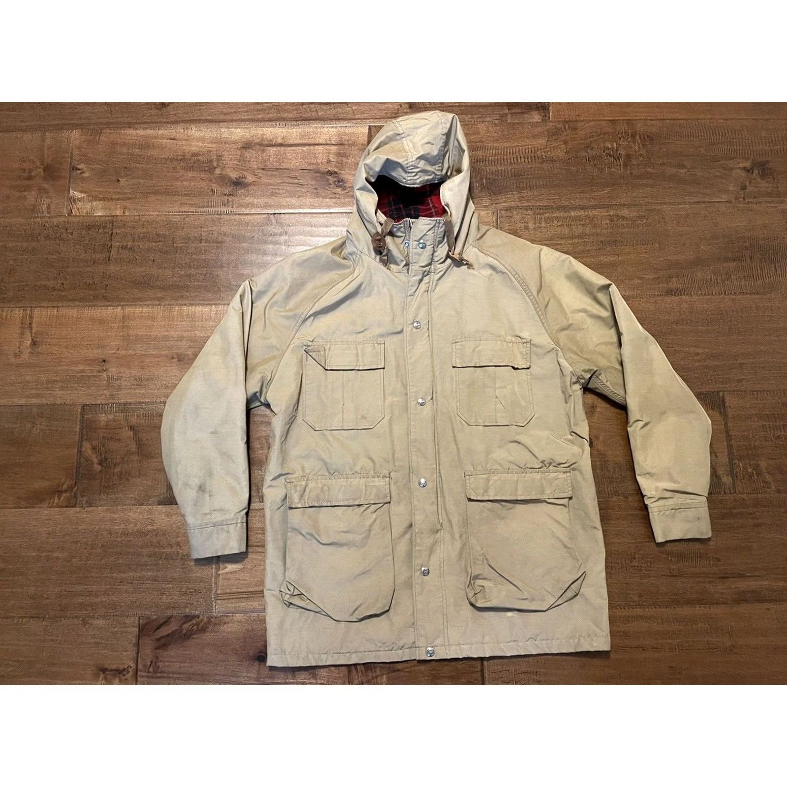 Vintage VINTAGE Woolrich USA Beige Chore Barn Wool Lined Hooded Jacket Coat - Men's L Size US L / EU 52-54 / 3 - 2 Thumbnail