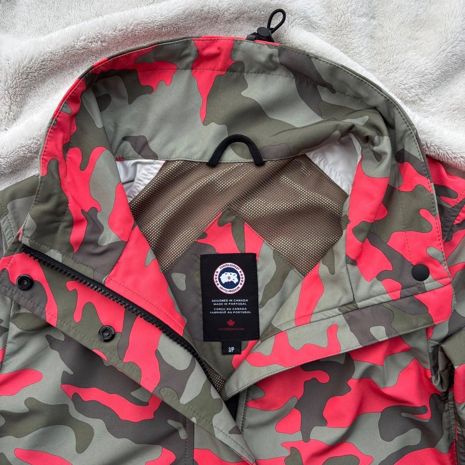 Canada Goose Canada Goose Fire Bud Camo Elmira Jacket - Small - $650 Size S / US 4 / IT 40 - 5 Thumbnail