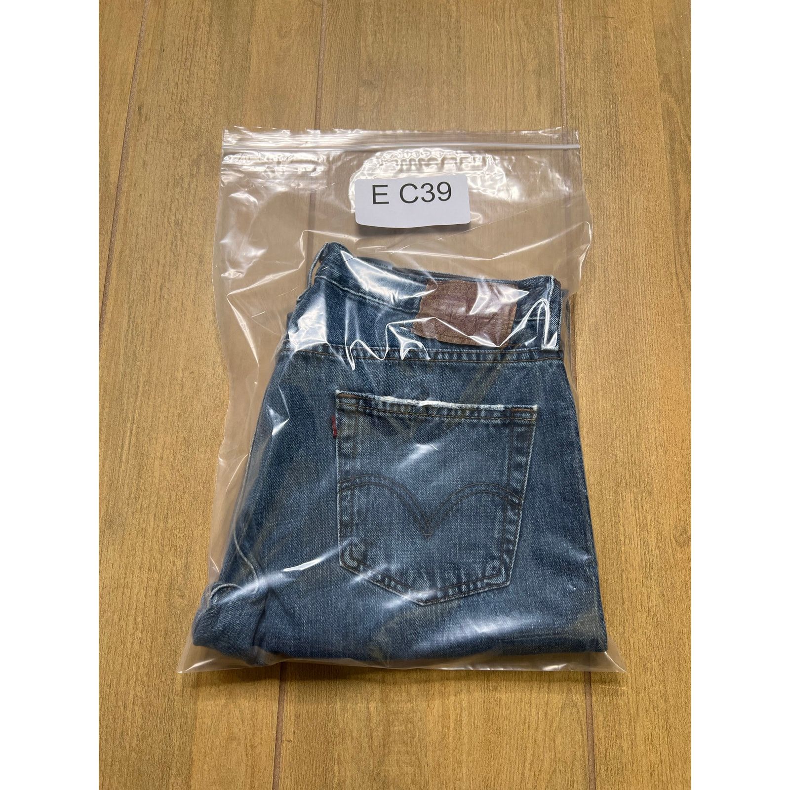 Levi's Vintage Levis 514 Slim Straight 33x32 Blue Jeans Denim Fade Size US 33 - 12 Thumbnail