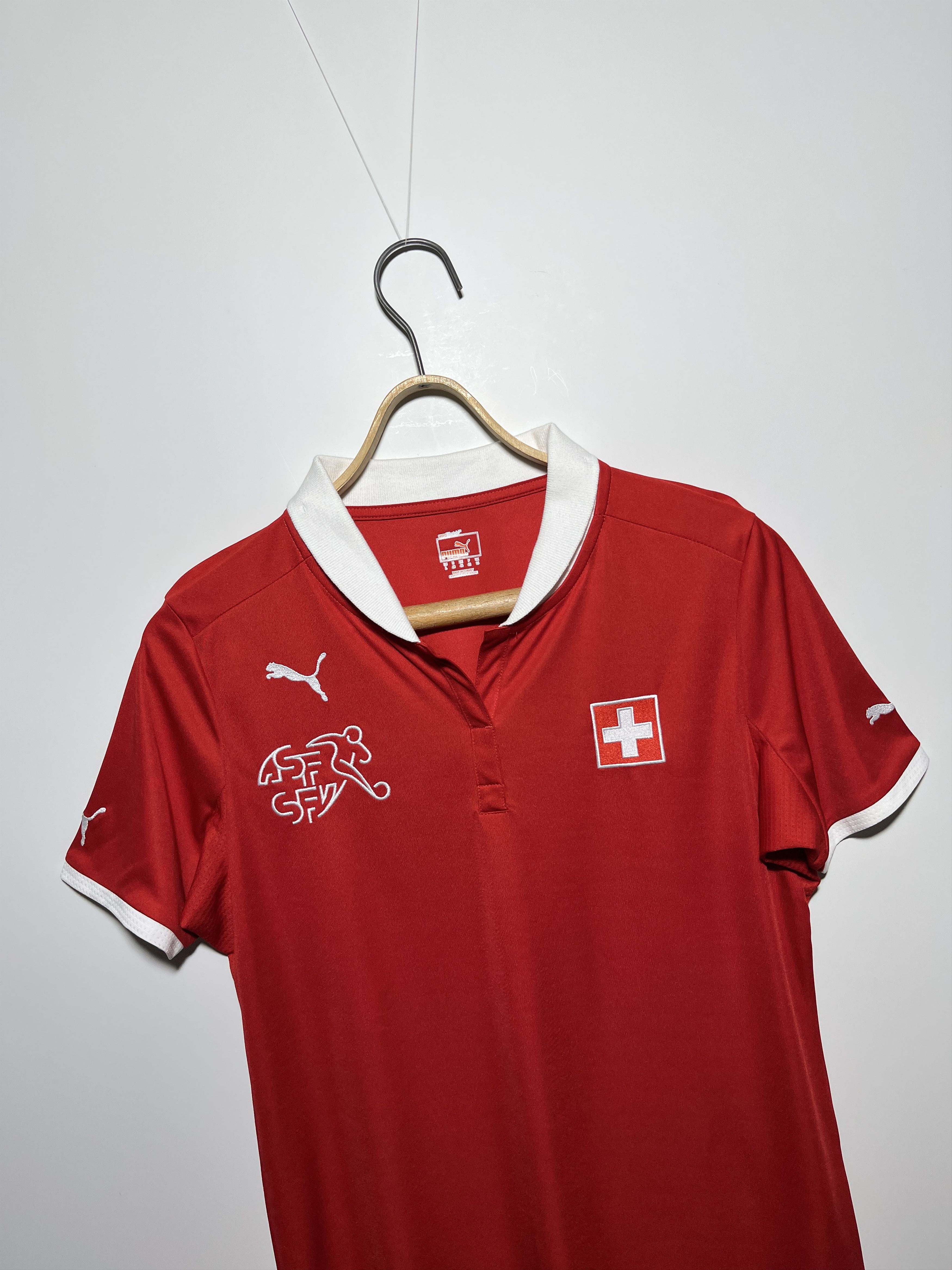 Puma Puma Switzerland National Team 2012-2014 Home Jersey Size US L / EU 52-54 / 3 - 3 Thumbnail