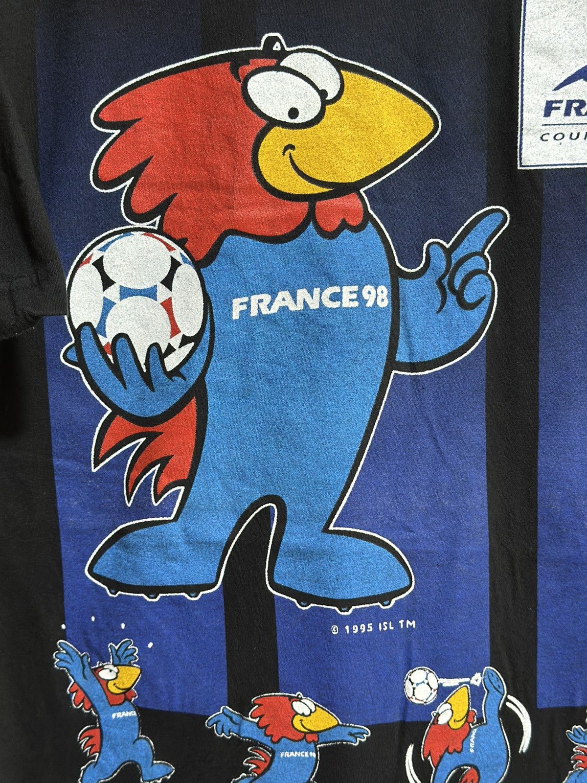 Vintage Vintage France 98 Coupe Du Monde Faded Tee Size US M / EU 48-50 / 2 - 2 Thumbnail