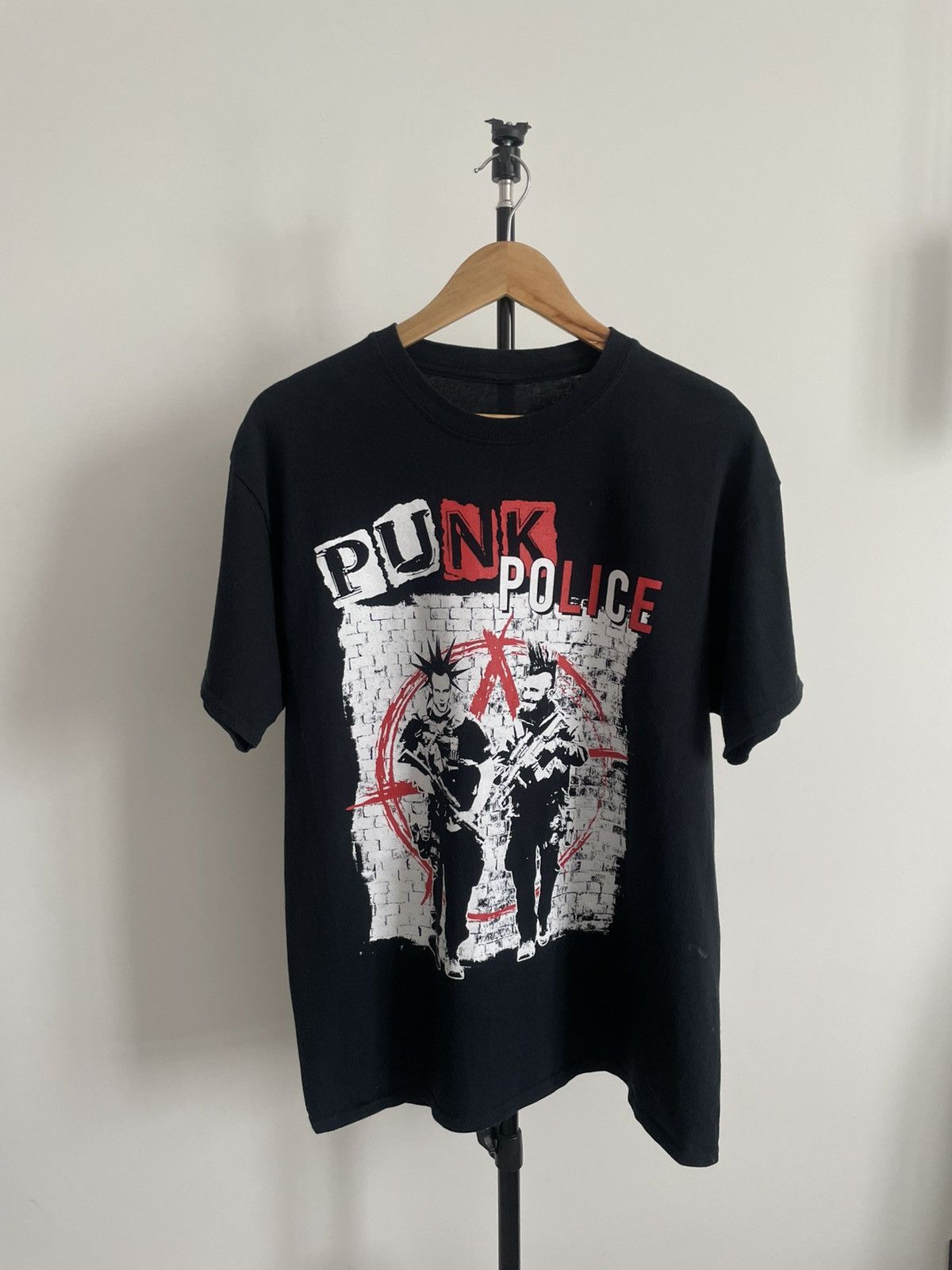 Band Tees Vintage 00's Ferocious Dog Band Punk Police T-Shirt Size US L / EU 52-54 / 3 - 1 Thumbnail