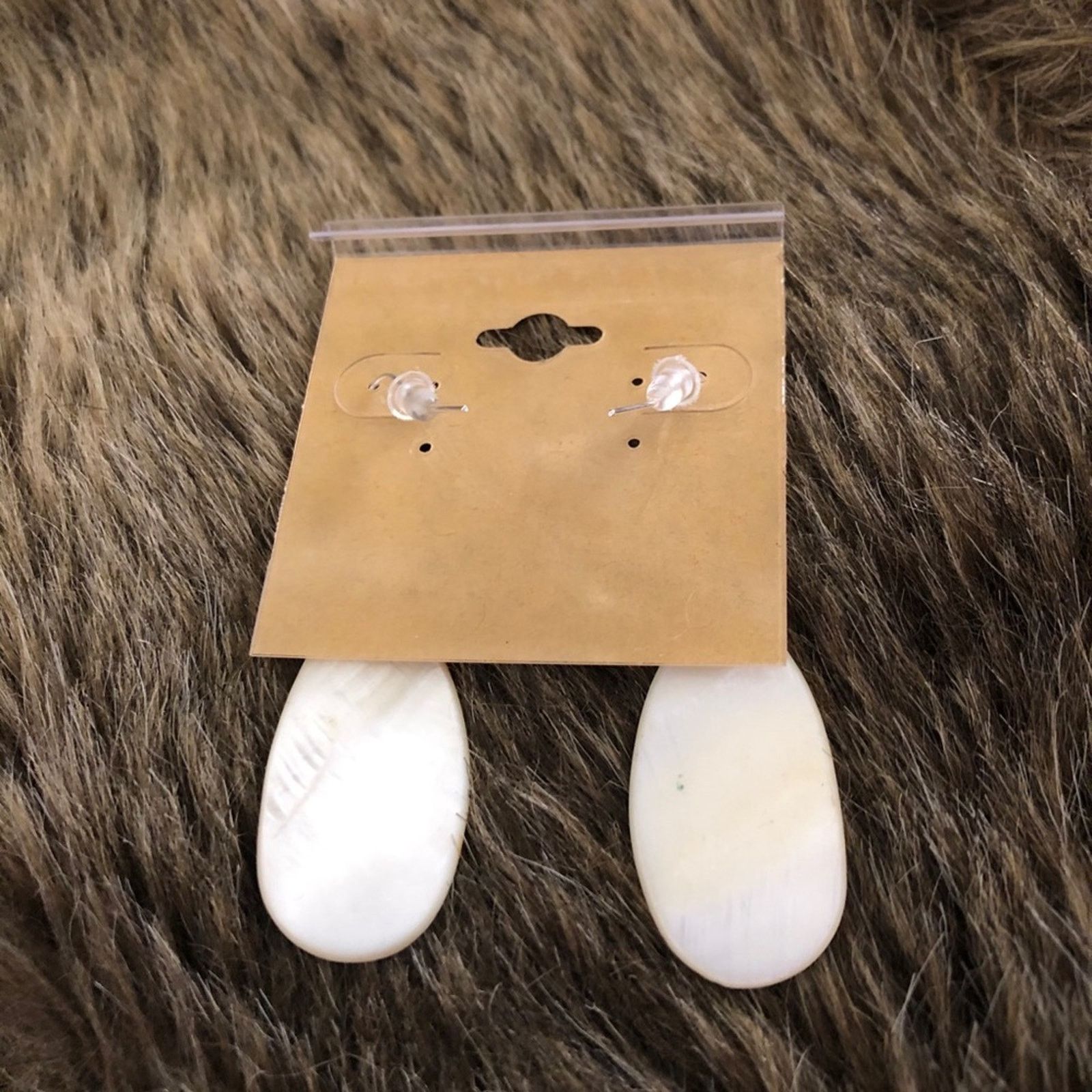 Vintage Vintage mother of Pearl shell dangle earrings Size ONE SIZE - 4 Thumbnail