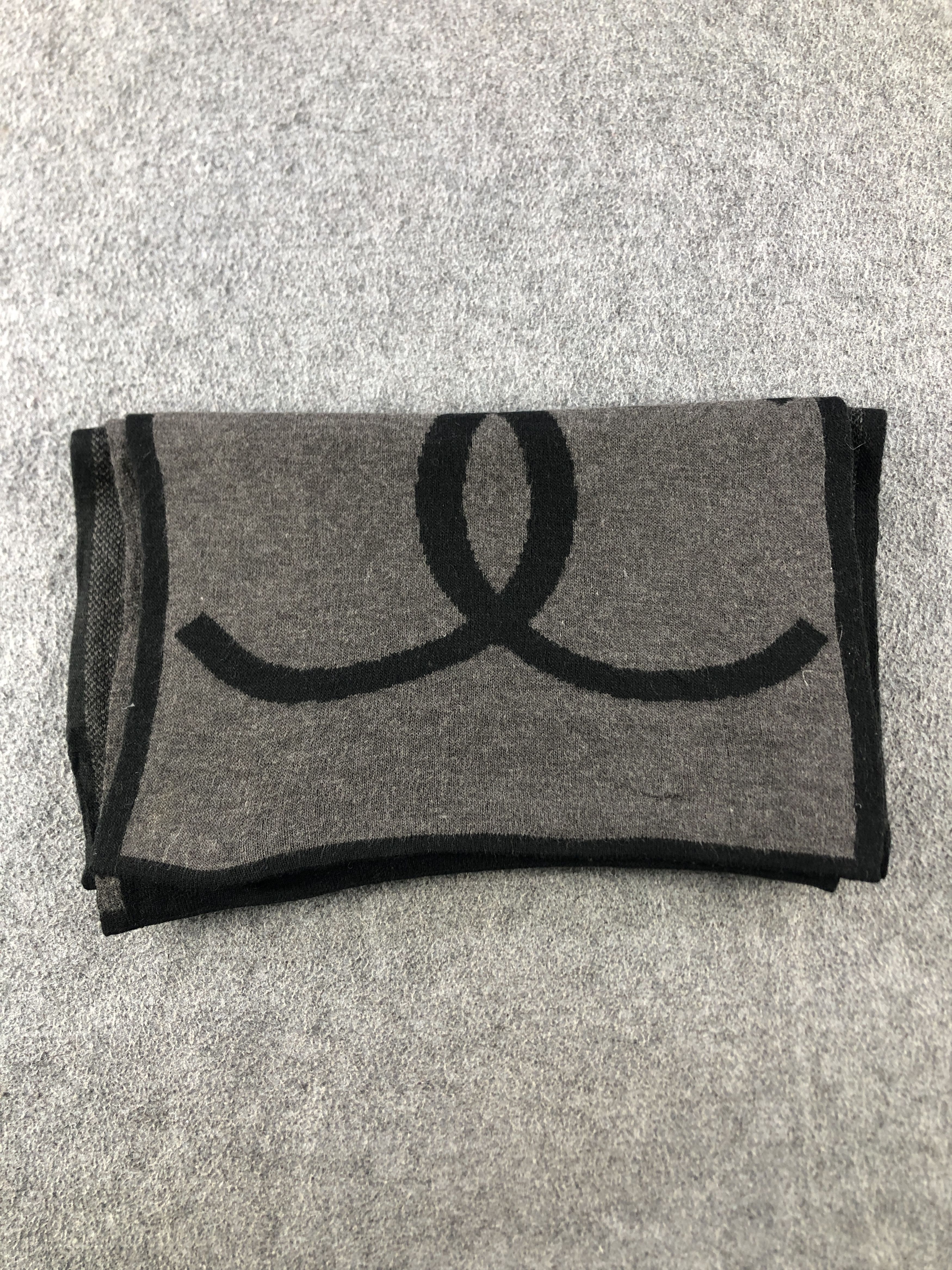 Vintage Chanel Big Logo Scarf / Muffler / Neckwear P Size ONE SIZE - 8 Thumbnail