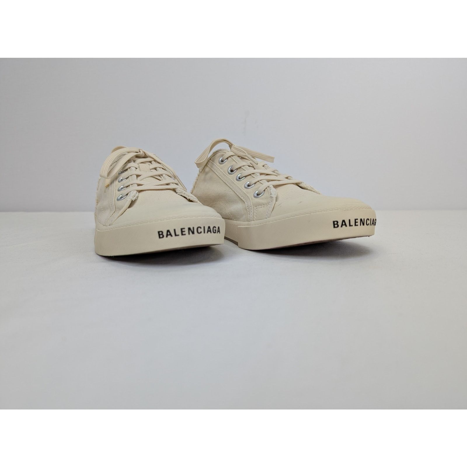 Balenciaga o1rshd1 Mule Destroyed Rubber Sole Paris Mule in White Size US 10 / EU 43 - 6 Thumbnail