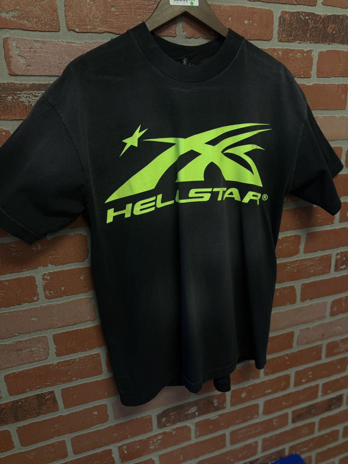 HELLSTAR Hellstar Black Neon Logo Tee Shirt 100% Authentic Size XS Size US XS / EU 42 / 0 - 1 Thumbnail