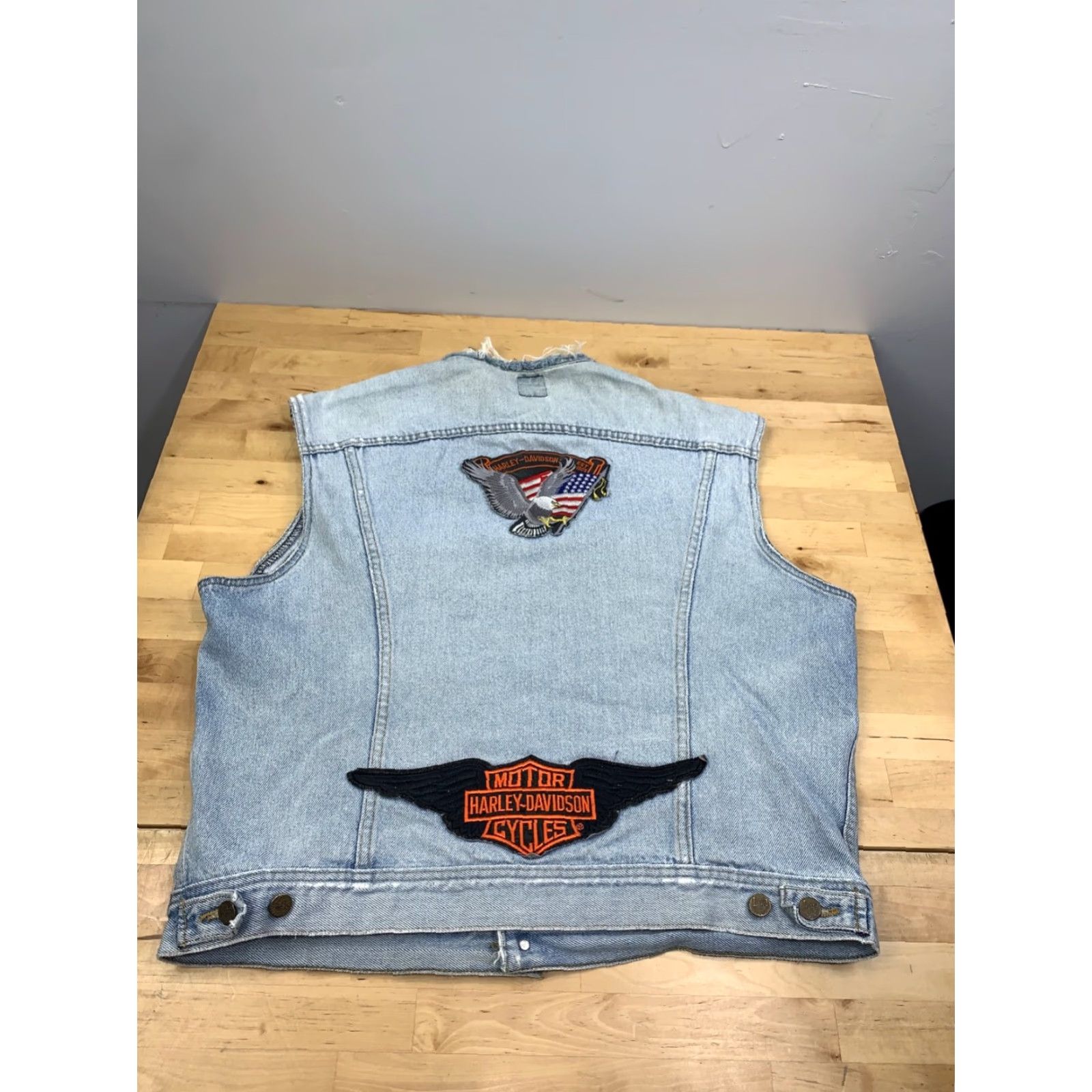 Lee VINTAGE Lee Denim Vest Mens L Blue Light Wash Harley Davidson 80s Distress Size US L / EU 52-54 / 3 - 7 Thumbnail