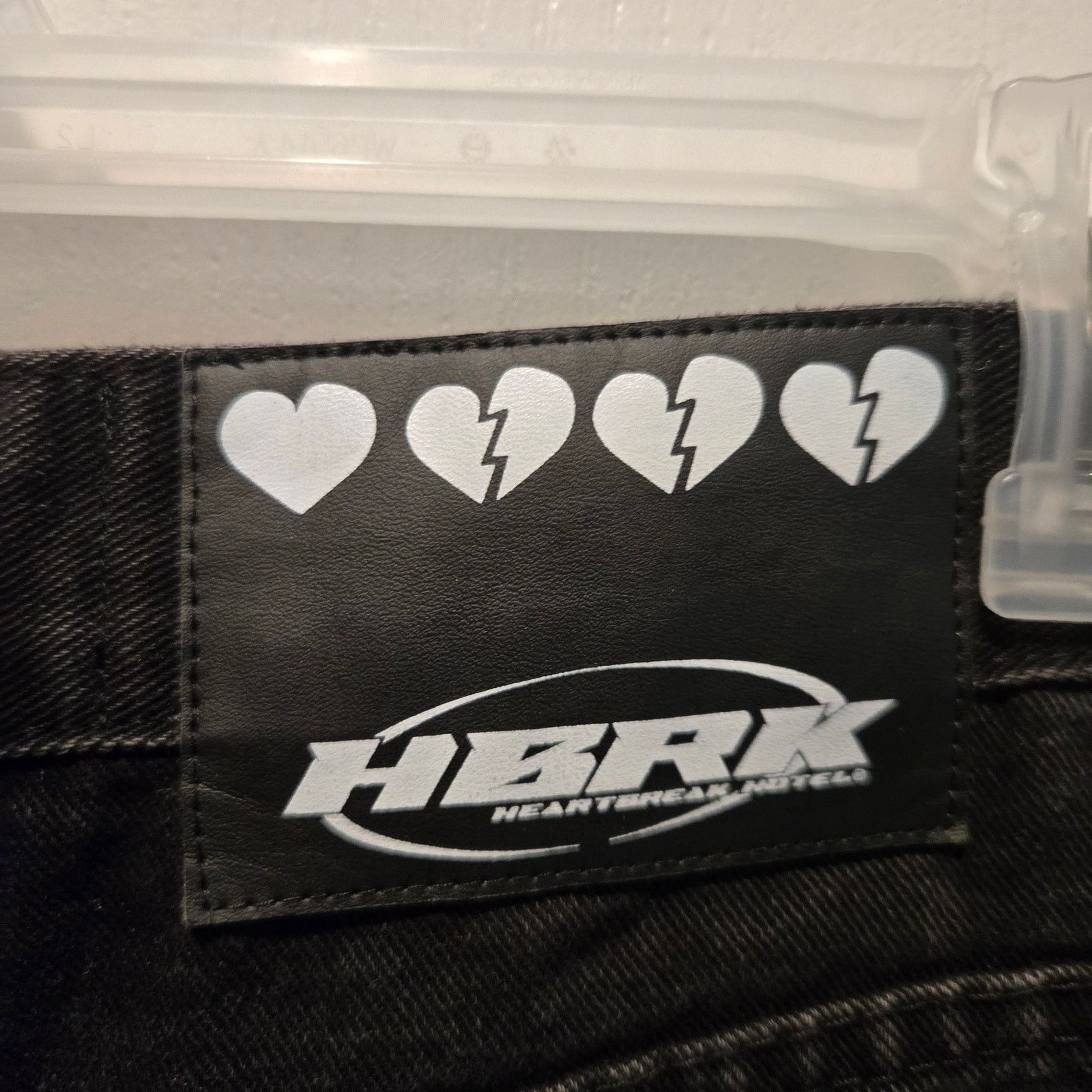 Other NWOT Heartbreak Hotel HBRK Distressed Denim black sz S Size 32" / US 10 / IT 46 - 7 Thumbnail