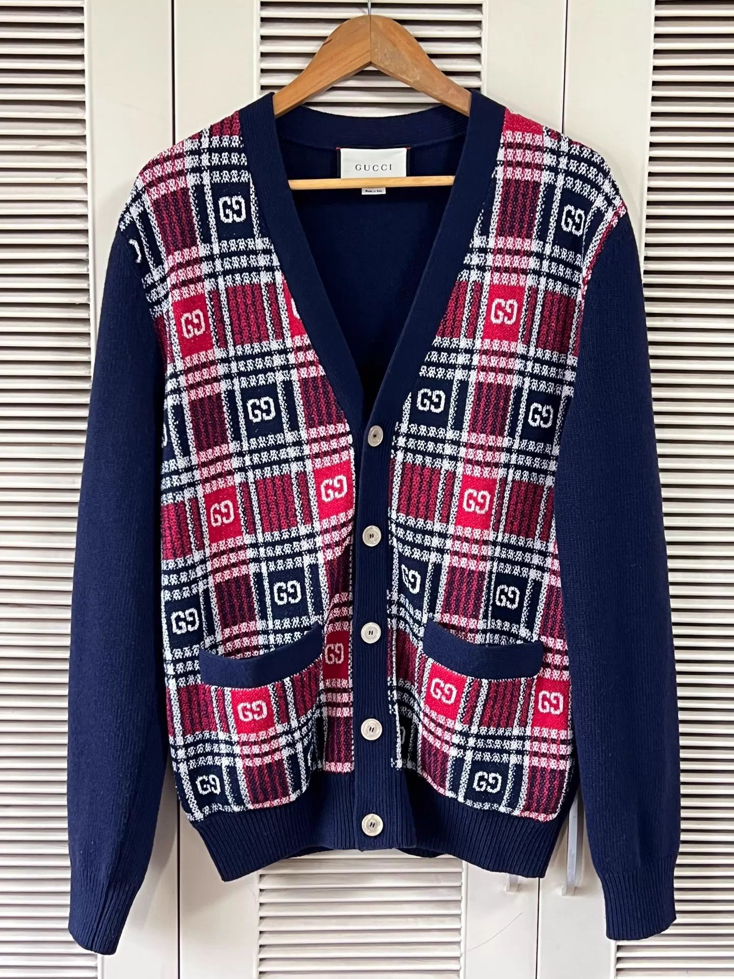 Gucci Men's Navy Blue Knit Sweater - Red/White Shoulder Colorblock Size US S / EU 44-46 / 1 - 1 Thumbnail
