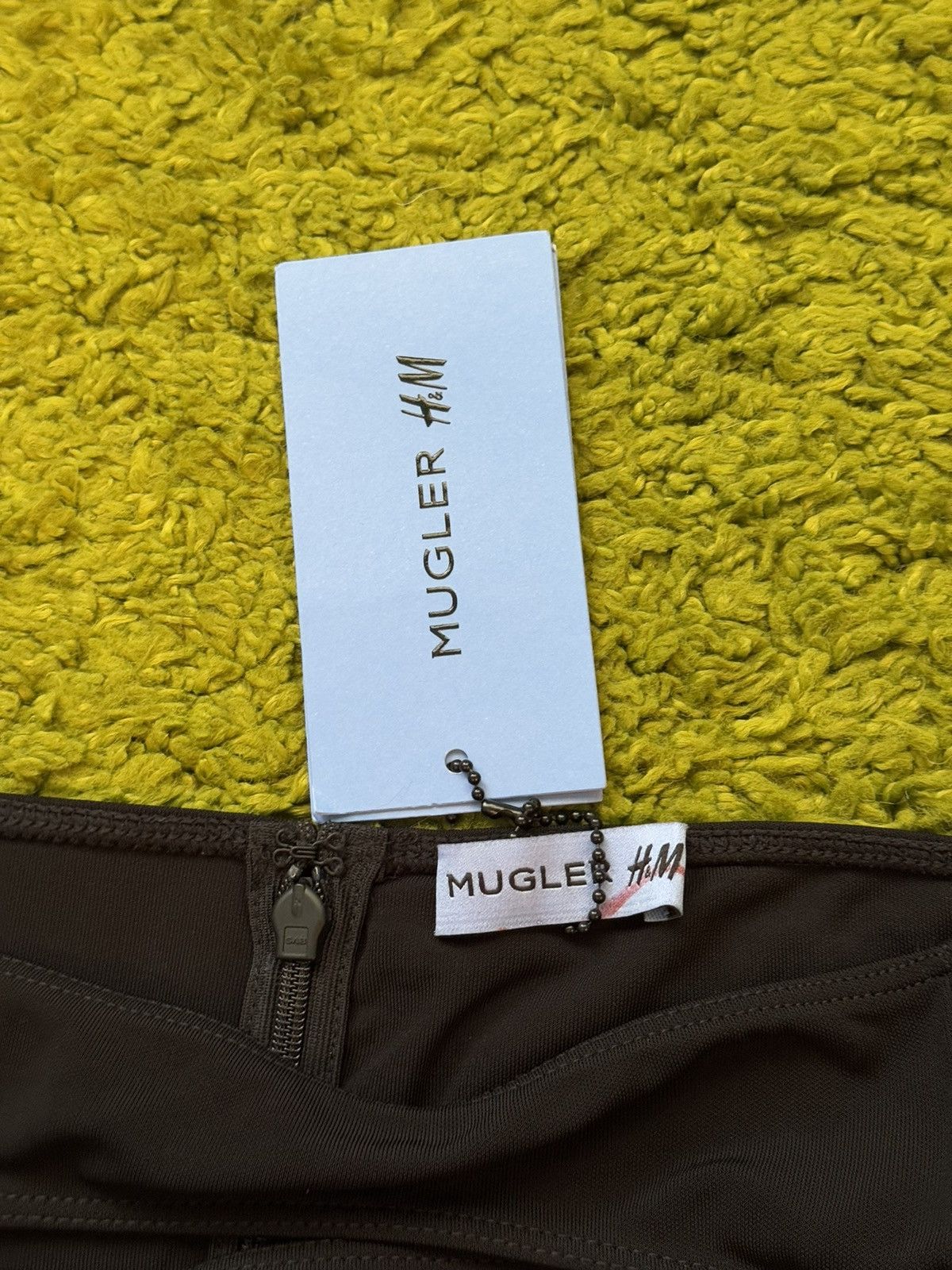 Designer × Mugler × Thierry Mugler Thierry Mugler x H&M avant garde cur out NWT bodysuit Size XS / US 0-2 / IT 36-38 - 5 Thumbnail