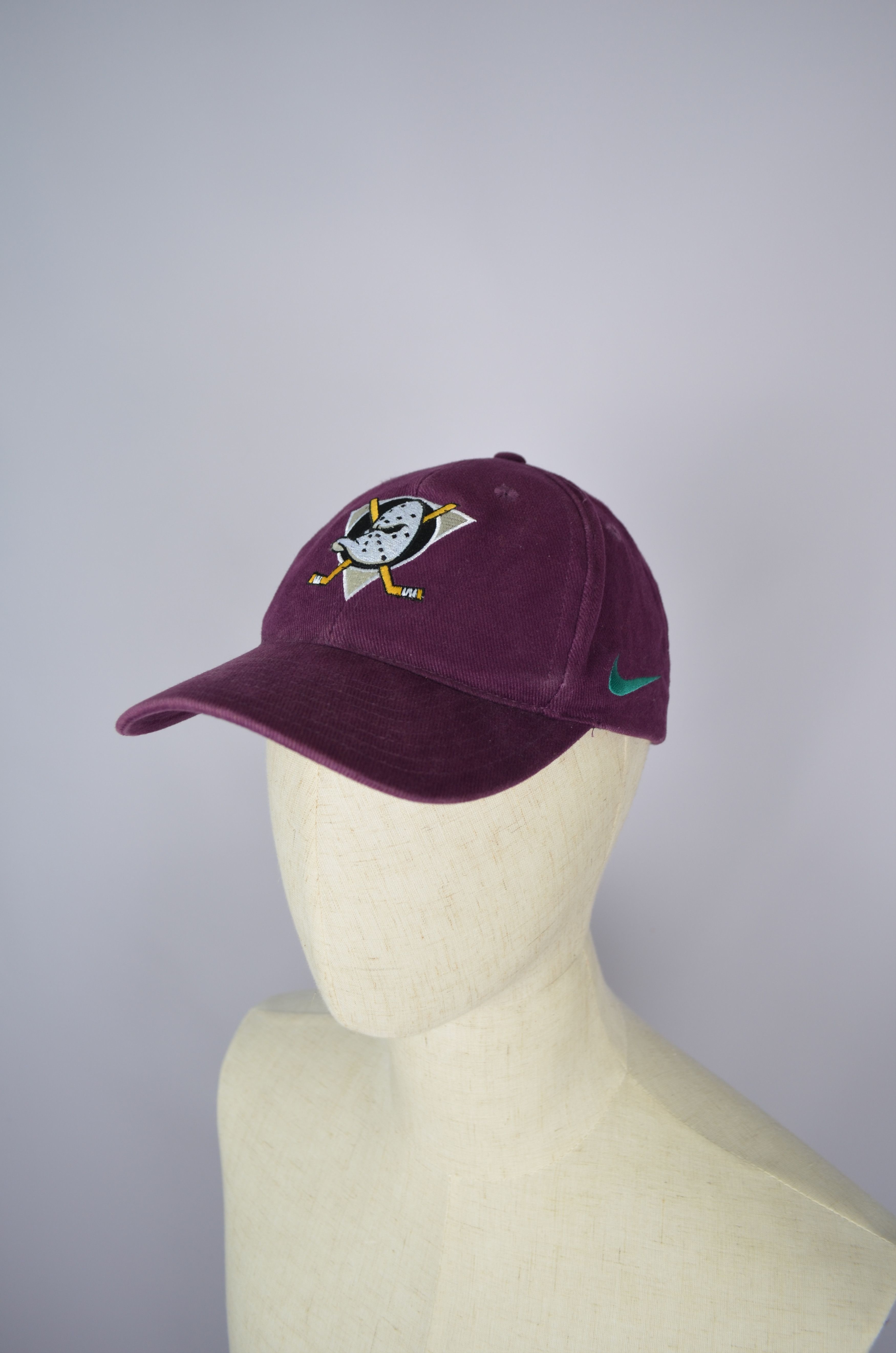 NHL × Nike 90s RARE Anaheim Mighty Ducks NHL Vintage NIKE Hat Logo Cap Size ONE SIZE - 3 Thumbnail