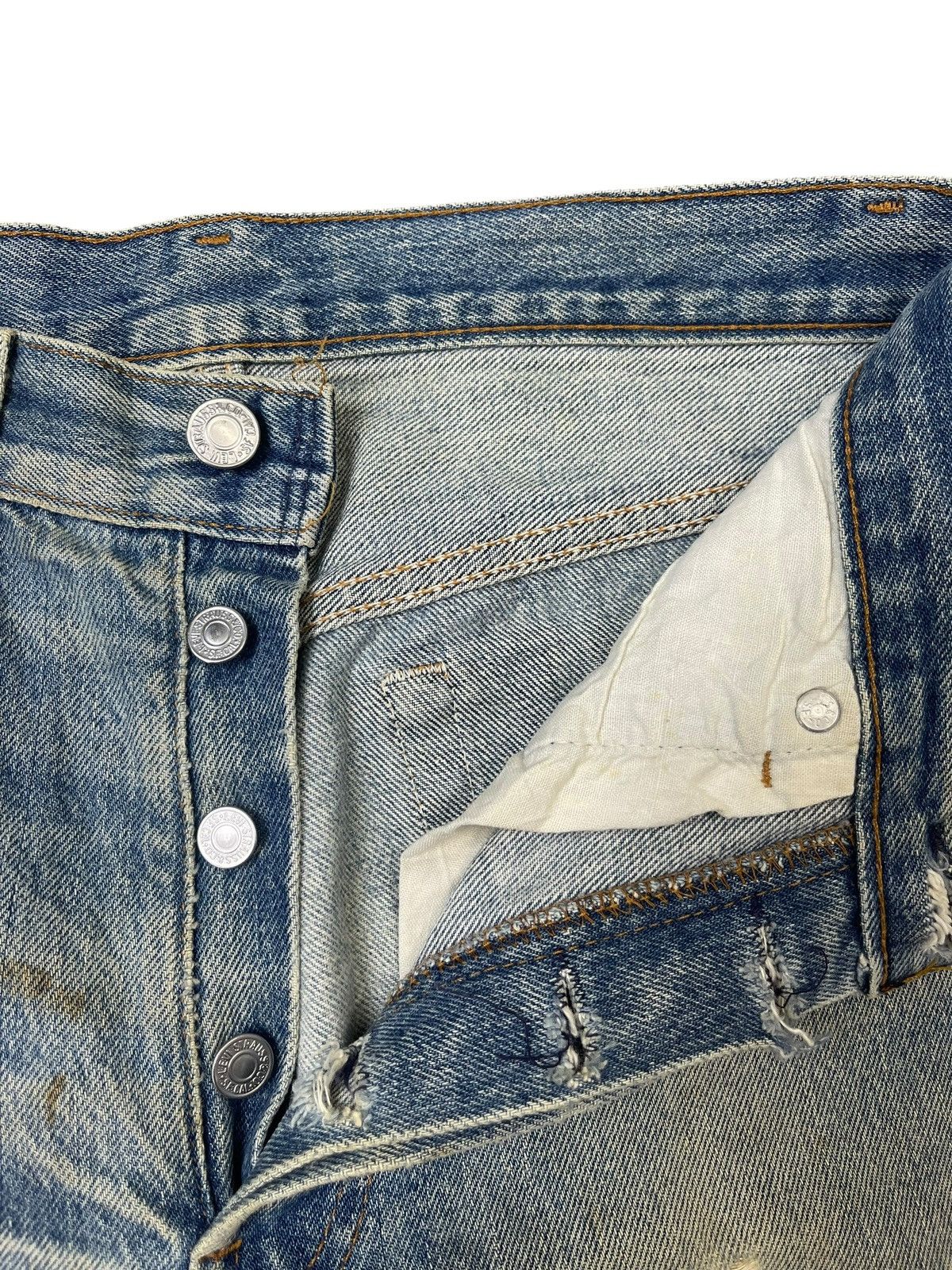 Levi's Vintage Levi’s 501 XX Distressed Jeans Straight Cut Size US 29 - 6 Thumbnail