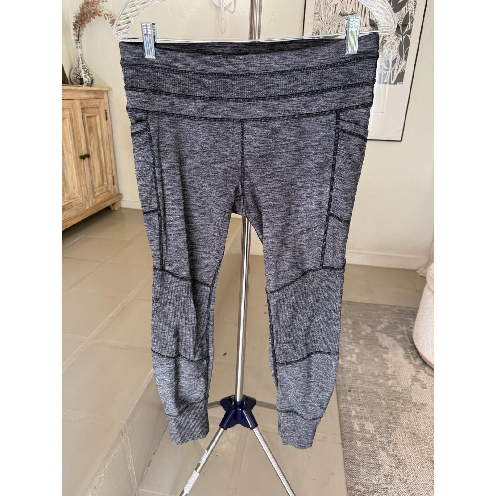 Other Athleta Headliner Tight Grey Heathered Space Dye Petite LP Size 36" / US 14 / IT 50 - 2 Thumbnail
