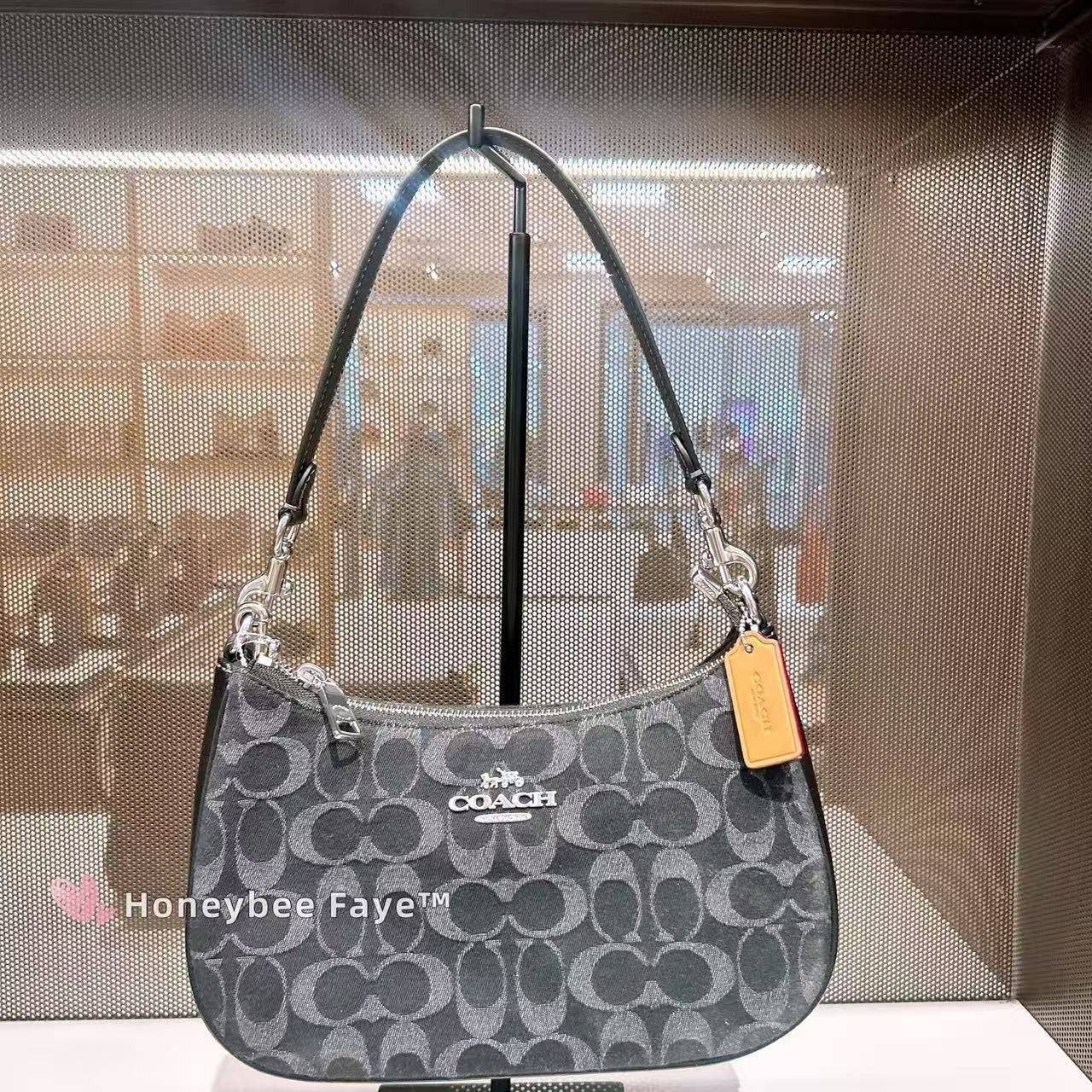 Coach Teri Shoulder Bag In Signature Denim CDE43 Size ONE SIZE - 1 Thumbnail