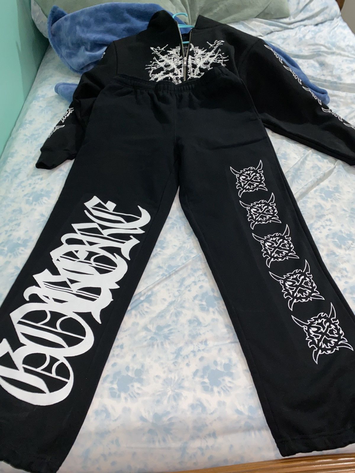 Ken Carson Ken Carson pants a great chaos tour | Grailed