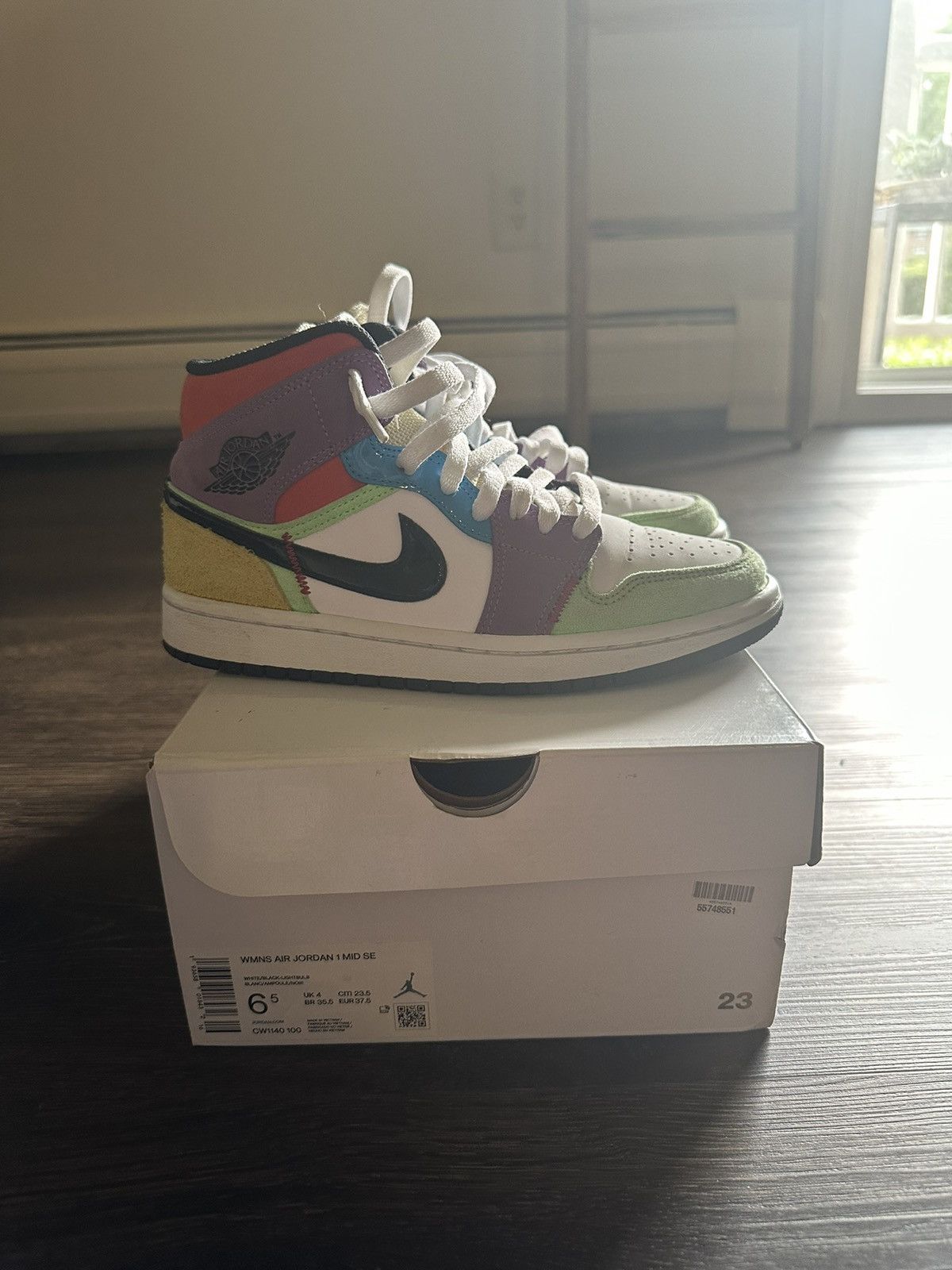 Nike Lightbulb mid Jordan 1s Size US 6.5 / IT 36.5 - 5 Thumbnail