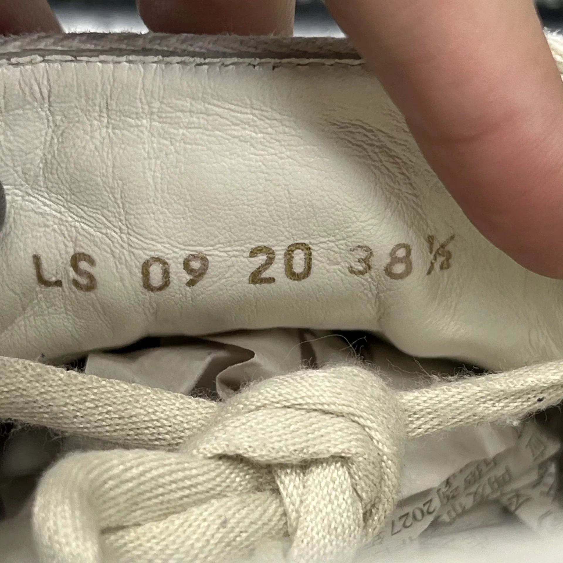 Dior DIOR WalknDior Oblique Print Sneakers Women 38.5 Size US 7.5 / IT 37.5 - 7 Thumbnail