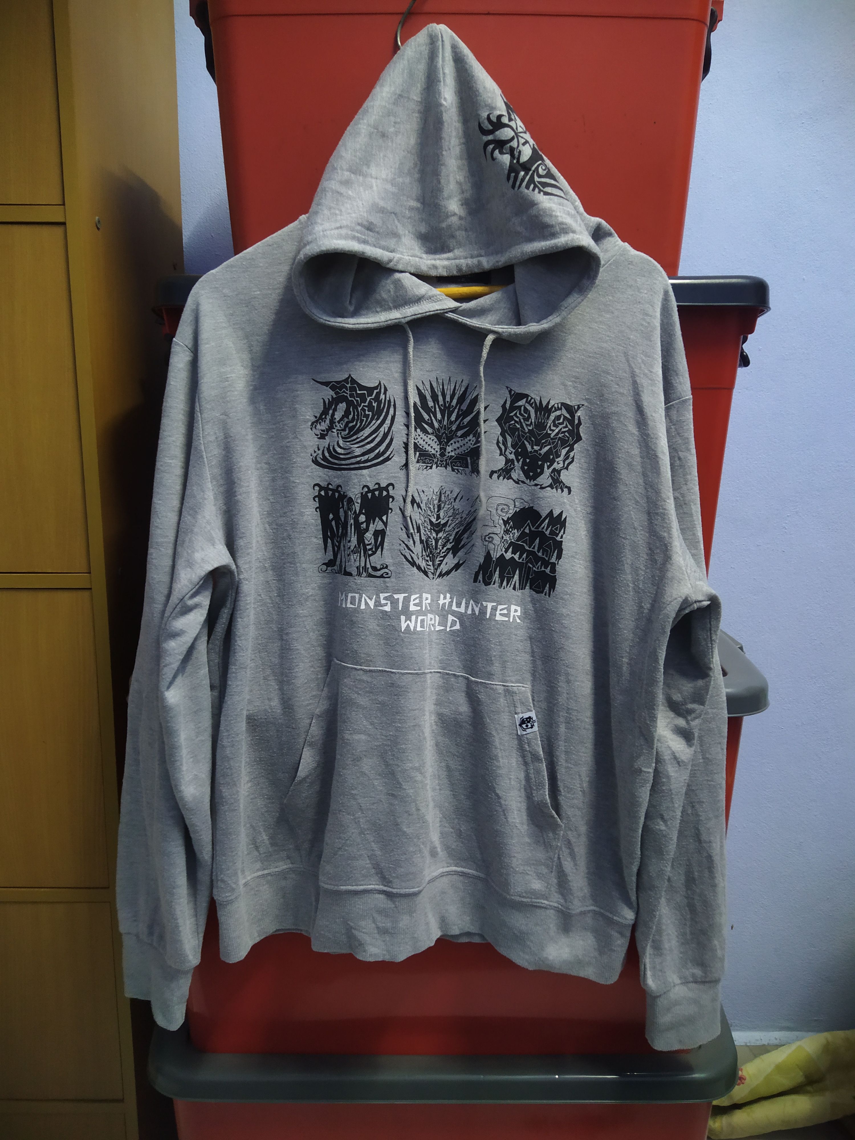 Anime Monster Hunter World Hoodie vintage Size US XL / EU 56 / 4 - 1 Thumbnail