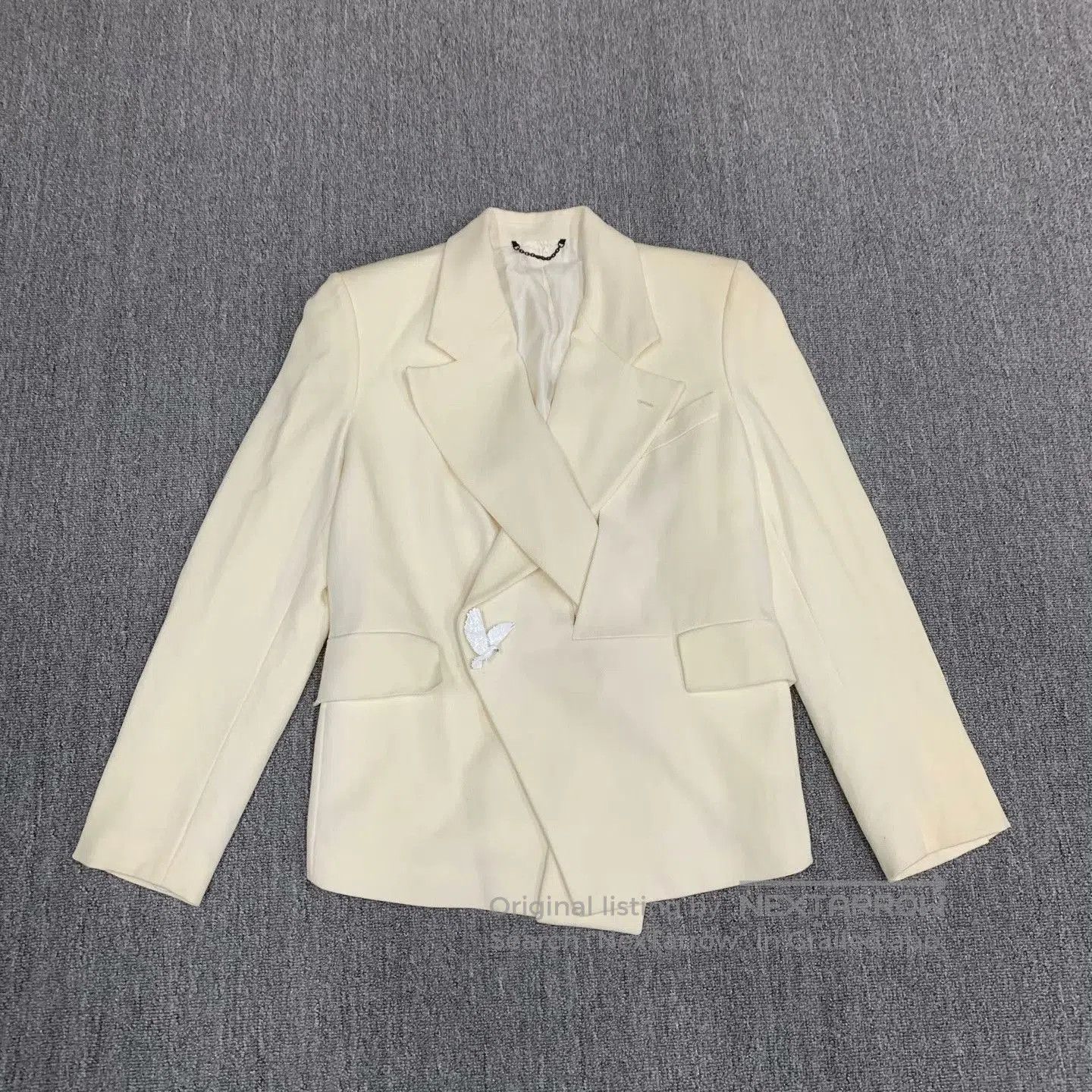 Louis Vuitton Louis Vuitton Cream Wool Silk Suit Jacket. Size US S / EU 44-46 / 1 - 1 Thumbnail
