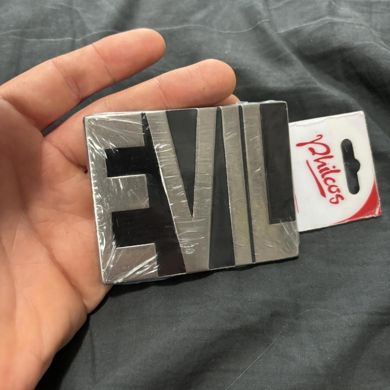Designer vintage EVIL belt buckle Size ONE SIZE - 1 Thumbnail