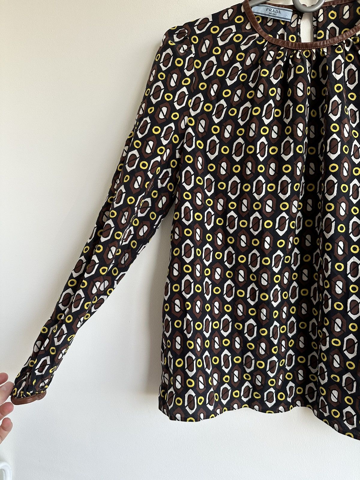 Prada Prada Silk Geometric Pattern Long Sleeve Blouse with Belt 40 Size S / US 4 / IT 40 - 3 Thumbnail