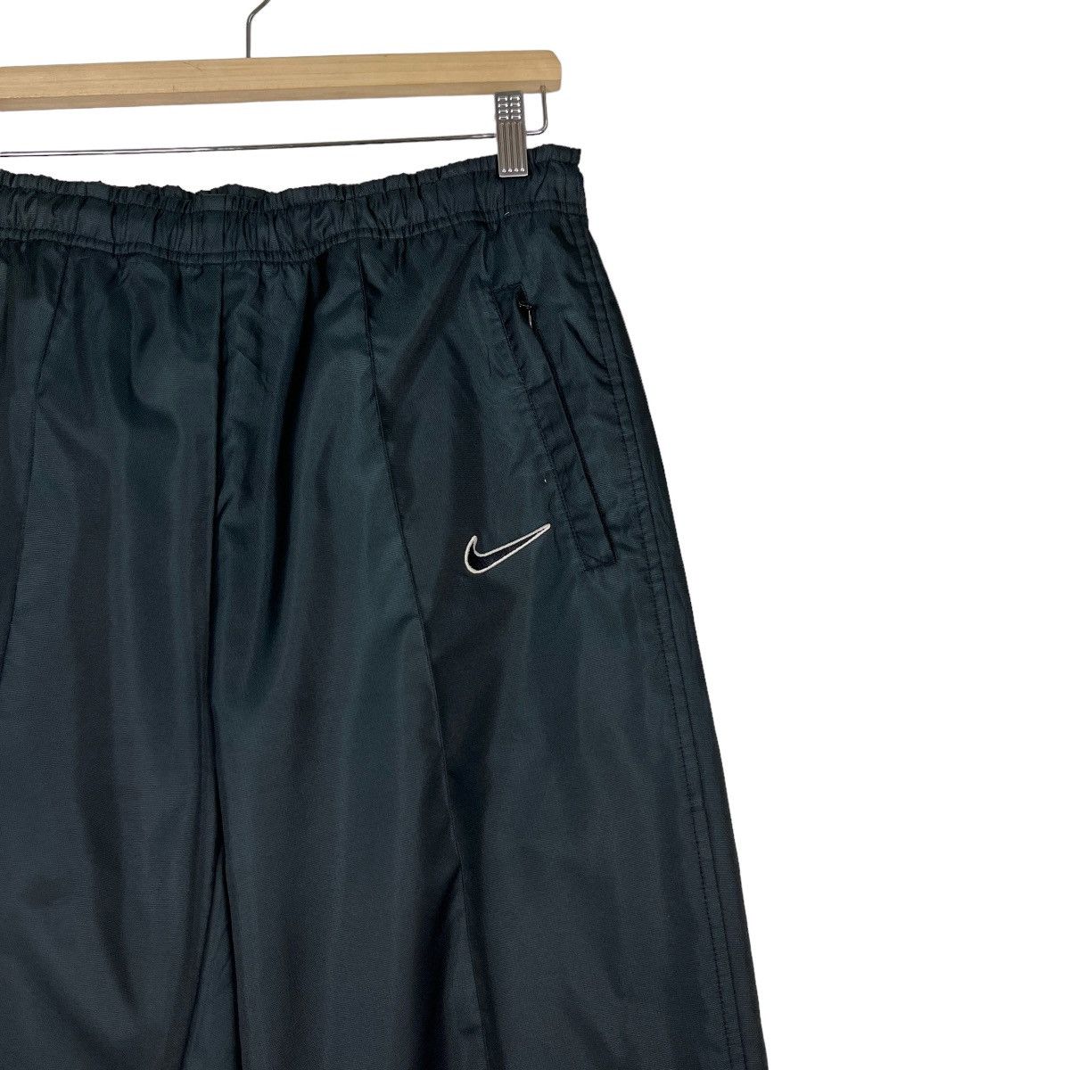 Nike 🔥 VINTAGE NIKE NYLON TRACK PANTS Size US 32 / EU 48 - 6 Thumbnail