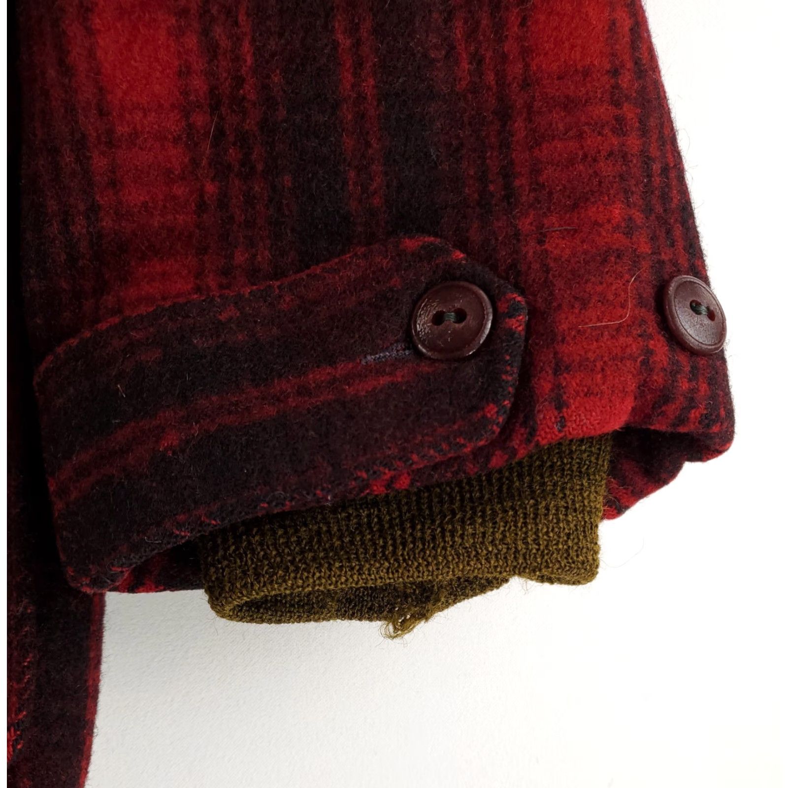 Vintage VINTAGE Woolrich Mackinaw Jacket Parka Red Black Plaid Mens 42 Jacket Mens 42 Red Plaid Parka Woolen Size US XS / EU 42 / 0 - 5 Thumbnail