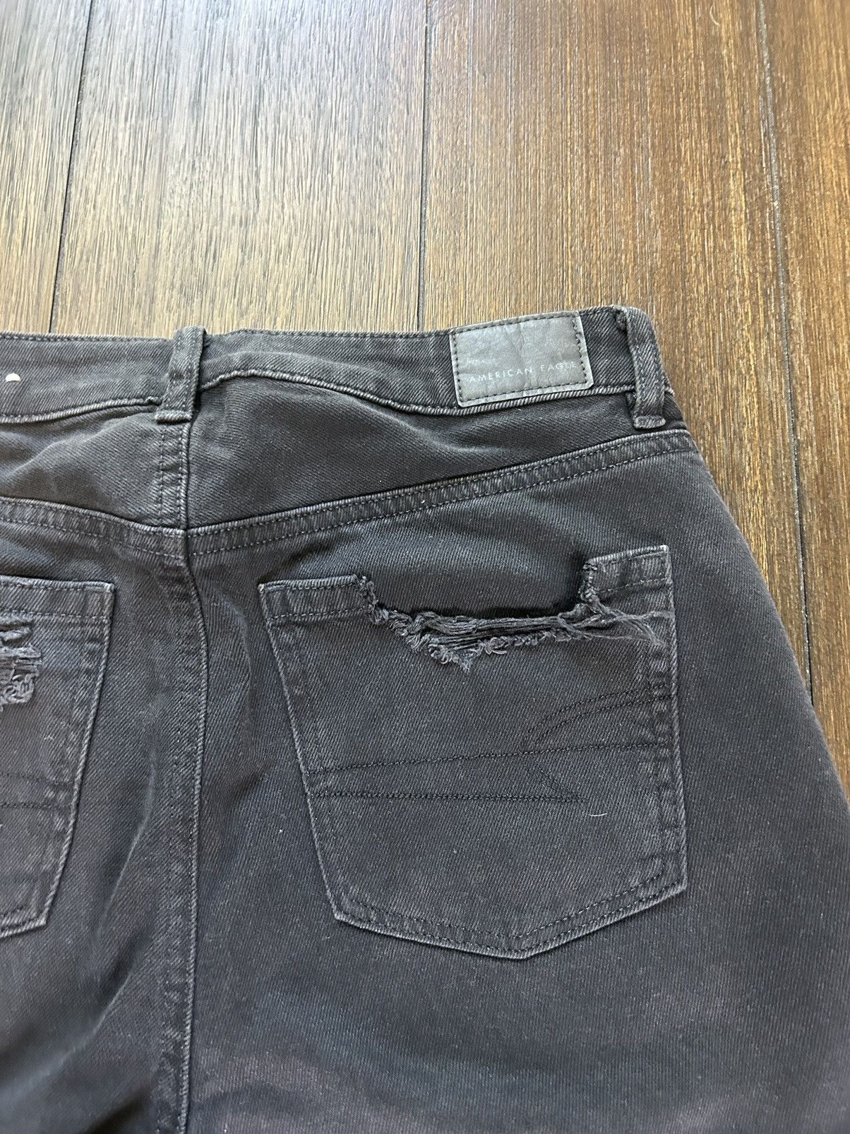 American Eagle Outfitters American Eagle Mom Jean Womens High Rise Distressed Size 26" / US 2 / IT 38 - 18 Thumbnail