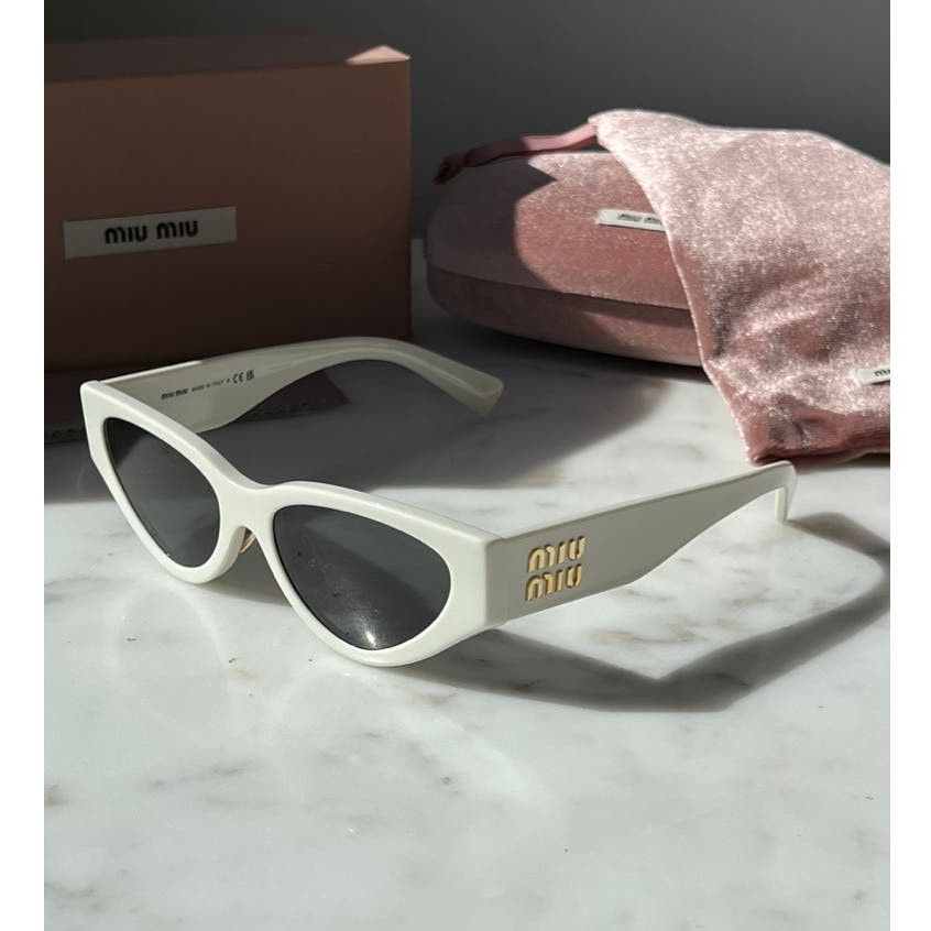 NEW Miu Miu MU03ZS White Cat Eye Sunglasses  display picture 2