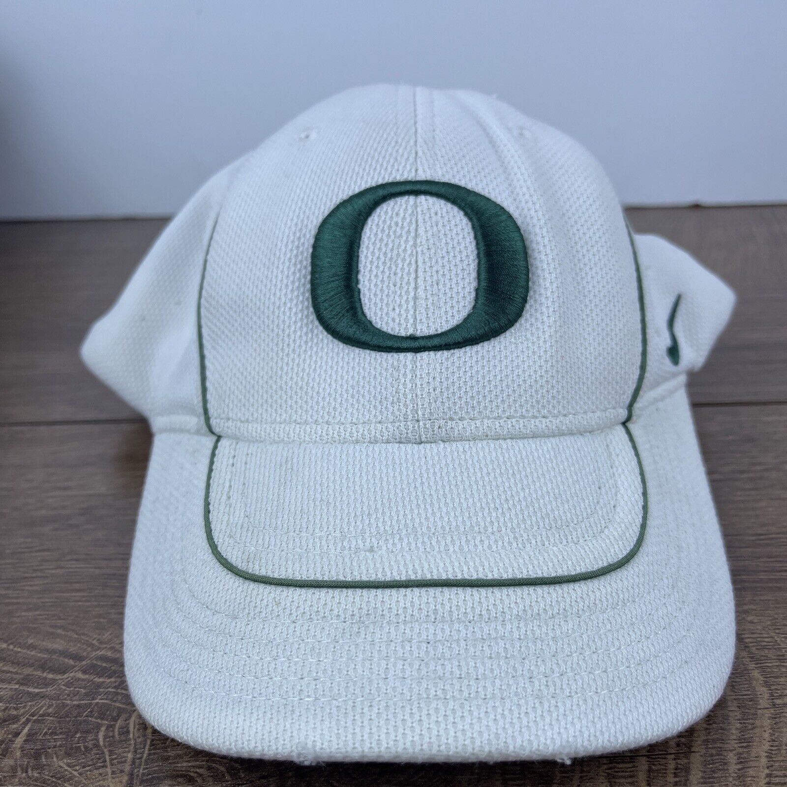 Nike Oregon Ducks Nike Hat Oregon Ducks White Hat Adjustable Adul Size ONE SIZE - 1 Thumbnail