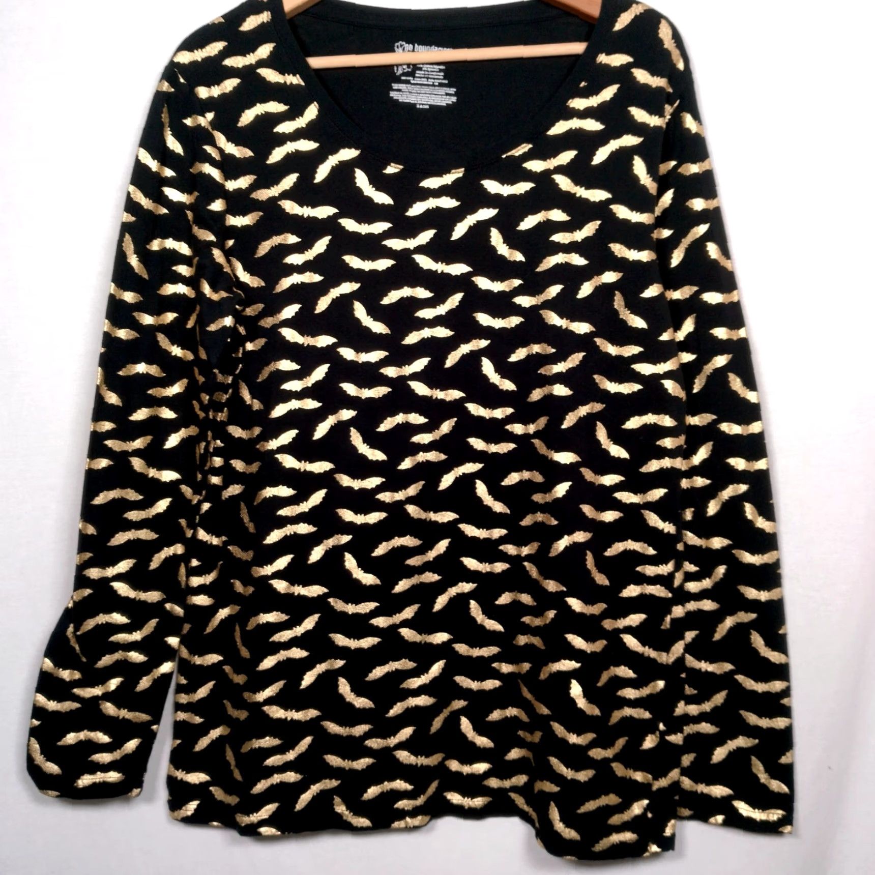 Vintage No Boundaries Bat Shirt Juniors XXL Black Gold Animal Print Graphic T-Shirt Halloween Womens Size XXL / US 16-18 / IT 52-54 - 2 Thumbnail