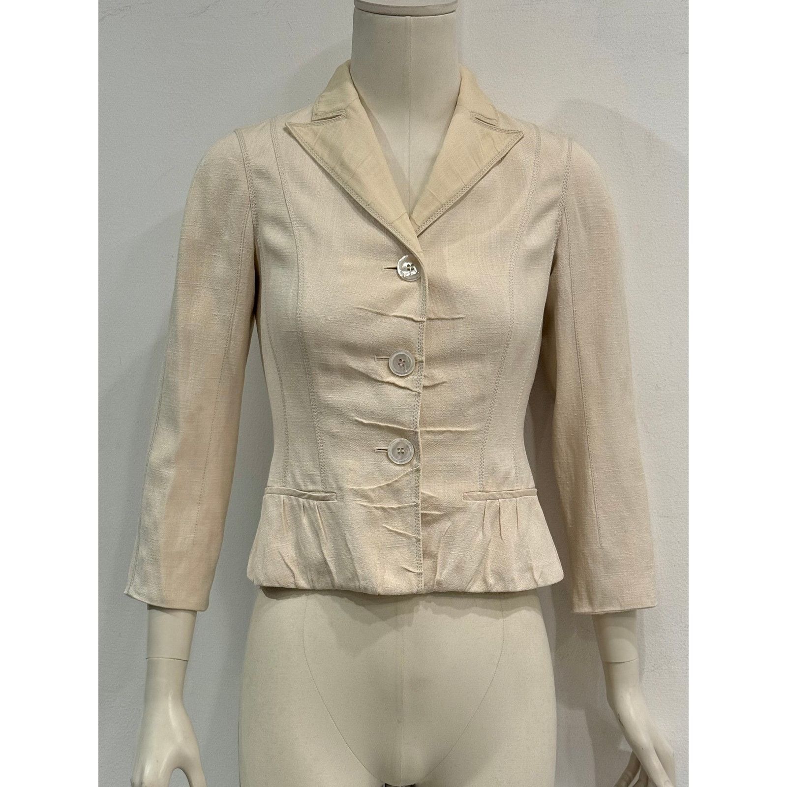 Louis Vuitton 2000s Louis Vuitton structured cropped linen peplum jacket Size XS / US 0-2 / IT 36-38 - 2 Thumbnail