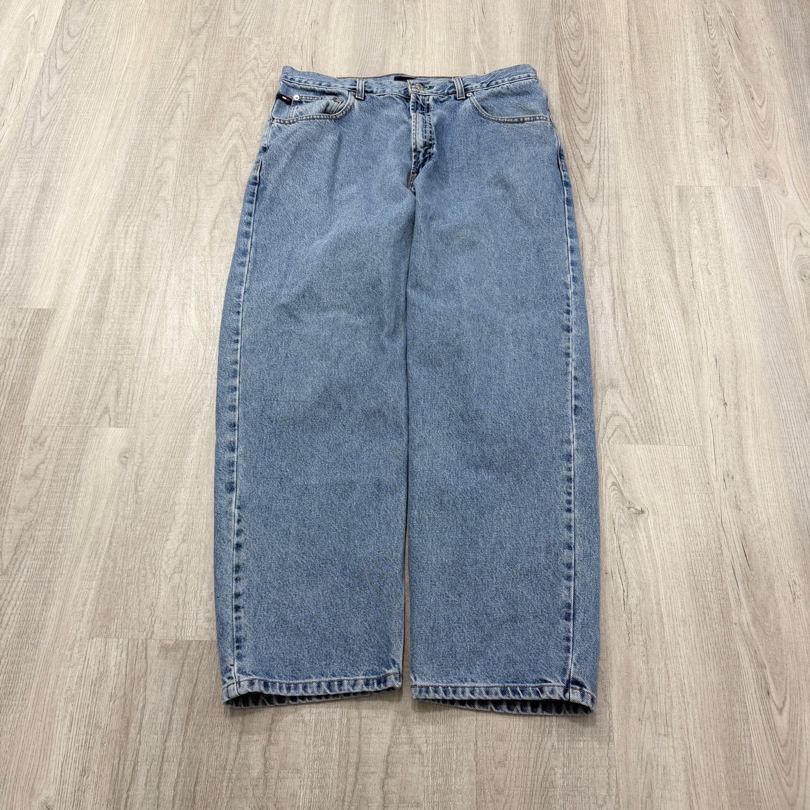 Tommy Hilfiger Vintage Tommy Hilfiger Jeans Men's 36x30 Blue Embroidered Size US 36 / EU 52 - 1 Thumbnail