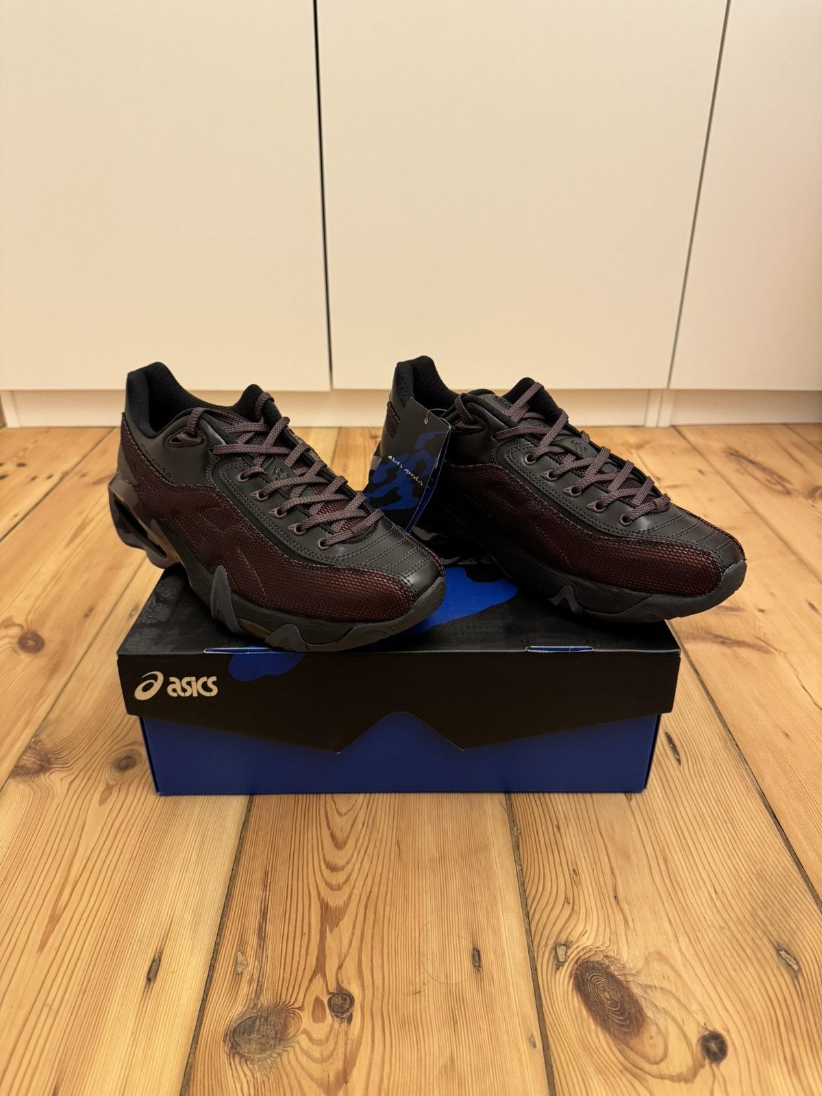 Asics Asics Novalis Gel-Teremoa Size US 9 / EU 42 - 2 Thumbnail