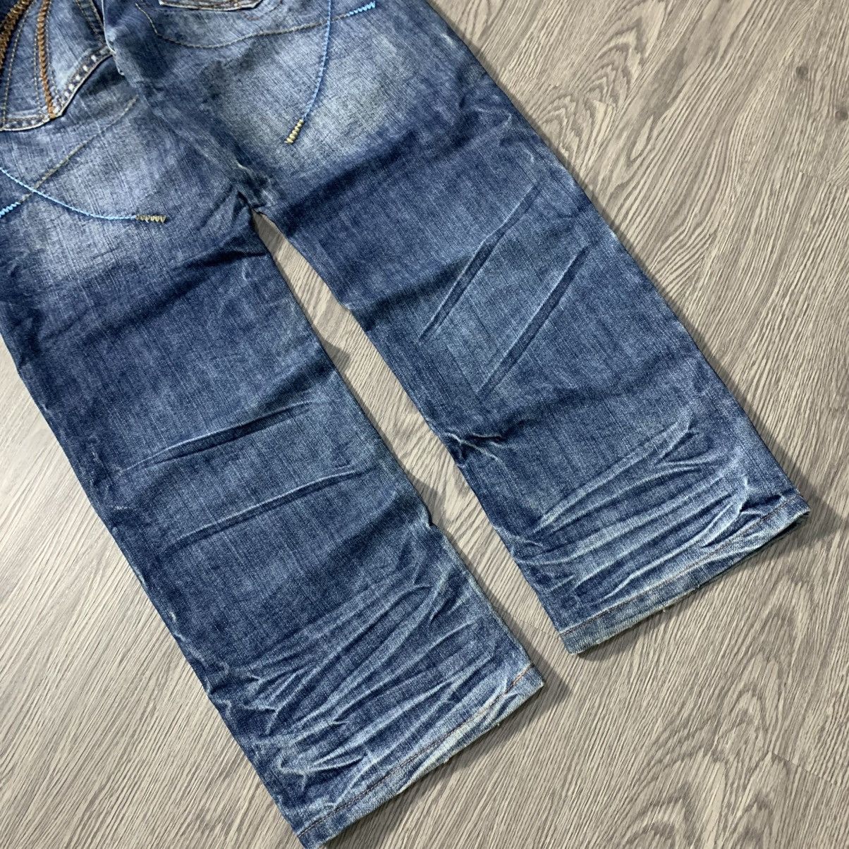 Other EDYNBURGH FADING DISTRESSED JEANS Size US 32 / EU 48 - 9 Thumbnail