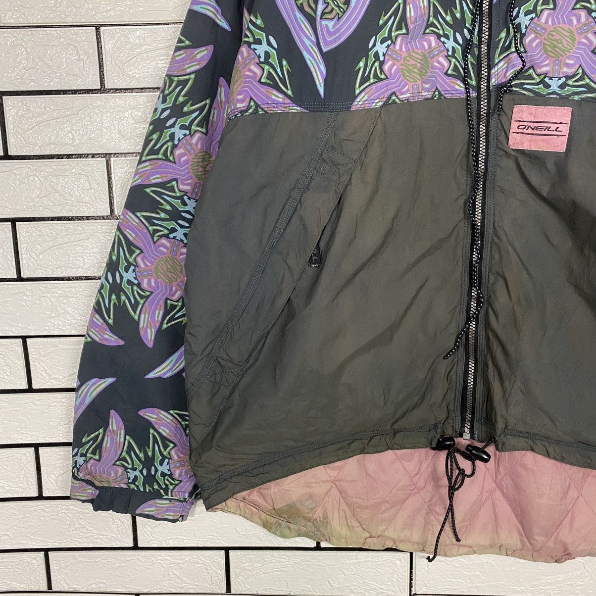 O'Neill 🔥VINTAE BOMBER JACKET O’NEILL FULL PRINT DESIGN SURF WINTER Size US M / EU 48-50 / 2 - 4 Thumbnail
