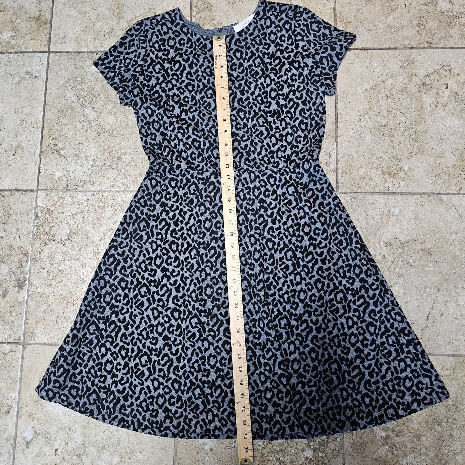 Loft Ann Taylor LOFT Gray/Black Animal Print Swing Knit Dress sz6 Size M / US 6-8 / IT 42-44 - 8 Thumbnail