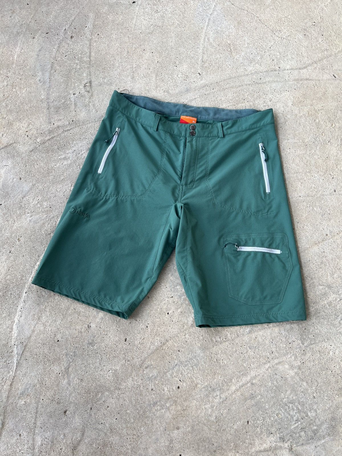 Other Sherpa Outdoors Shorts Size US 36 / EU 52 - 1 Thumbnail