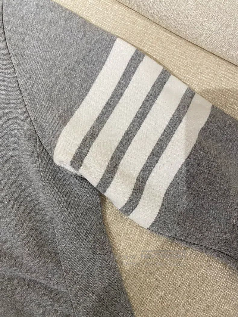 Thom Browne Thom Browne Four stripes sweater Size US L / EU 52-54 / 3 - 5 Thumbnail