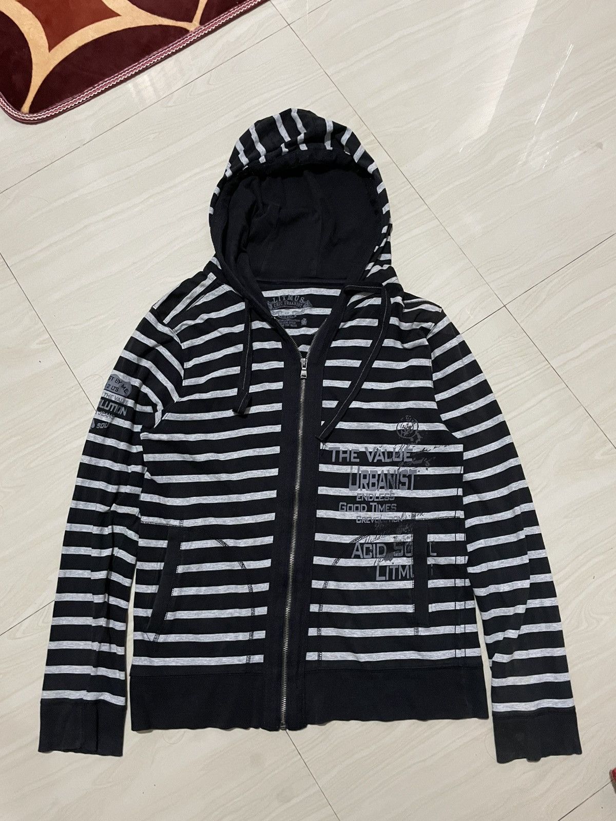 Other y2k litmus chic urbanist Size US L / EU 52-54 / 3 - 1 Thumbnail