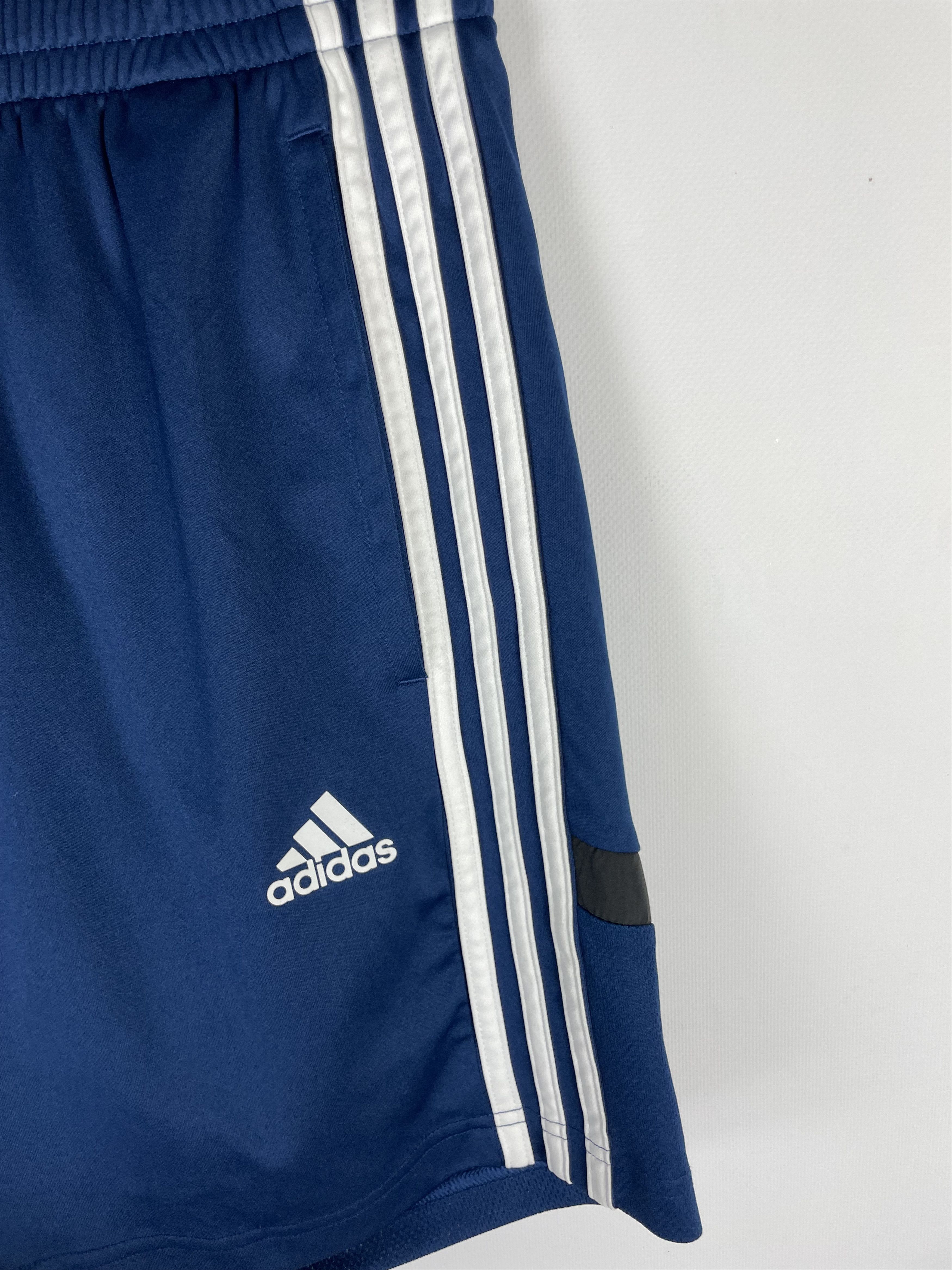 Adidas Vintage Adidas Shorts Y2k Size US 30 / EU 46 - 4 Thumbnail
