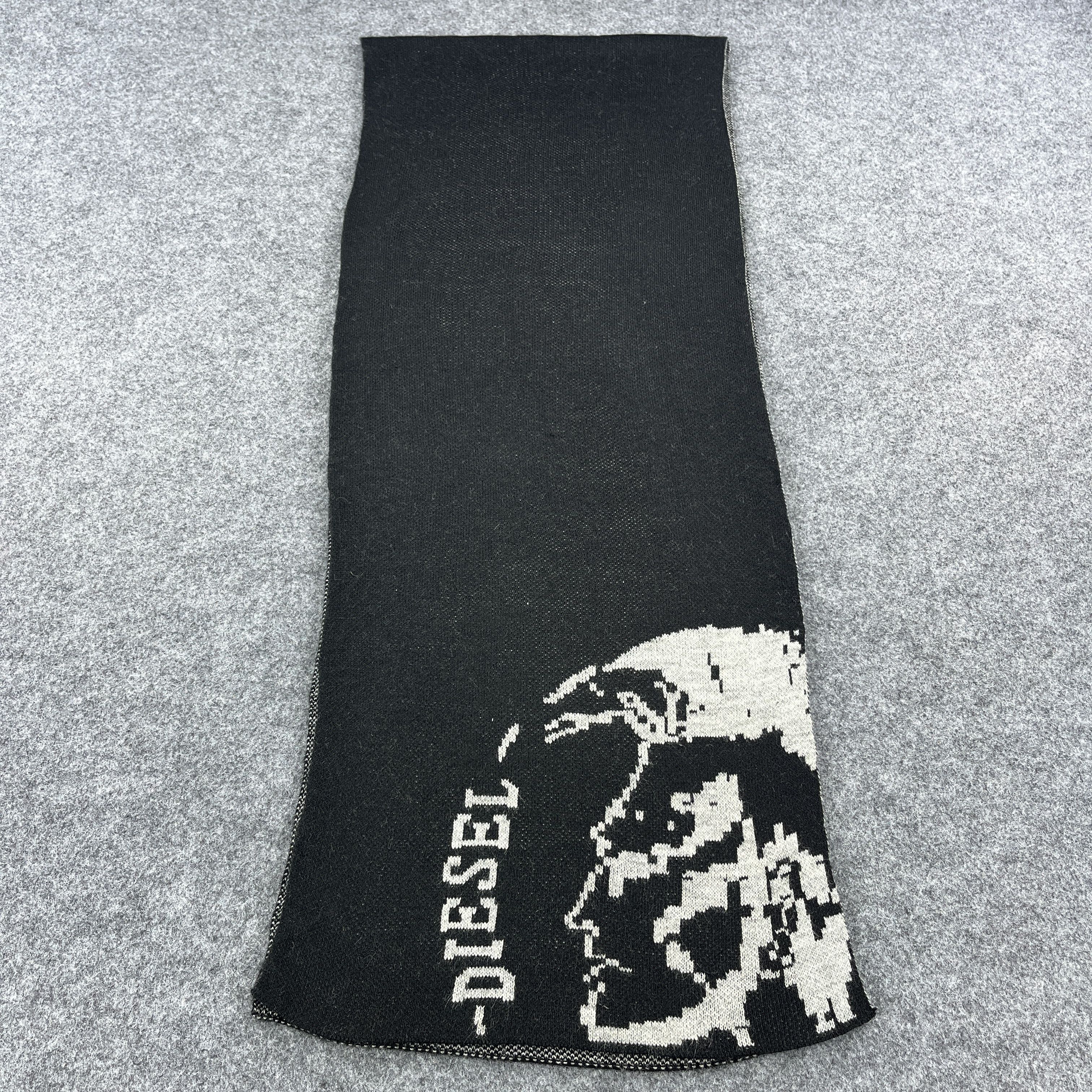 Diesel Diesel Big Logo Scarf / Muffler / Neckwear T1278 Size ONE SIZE - 2 Thumbnail